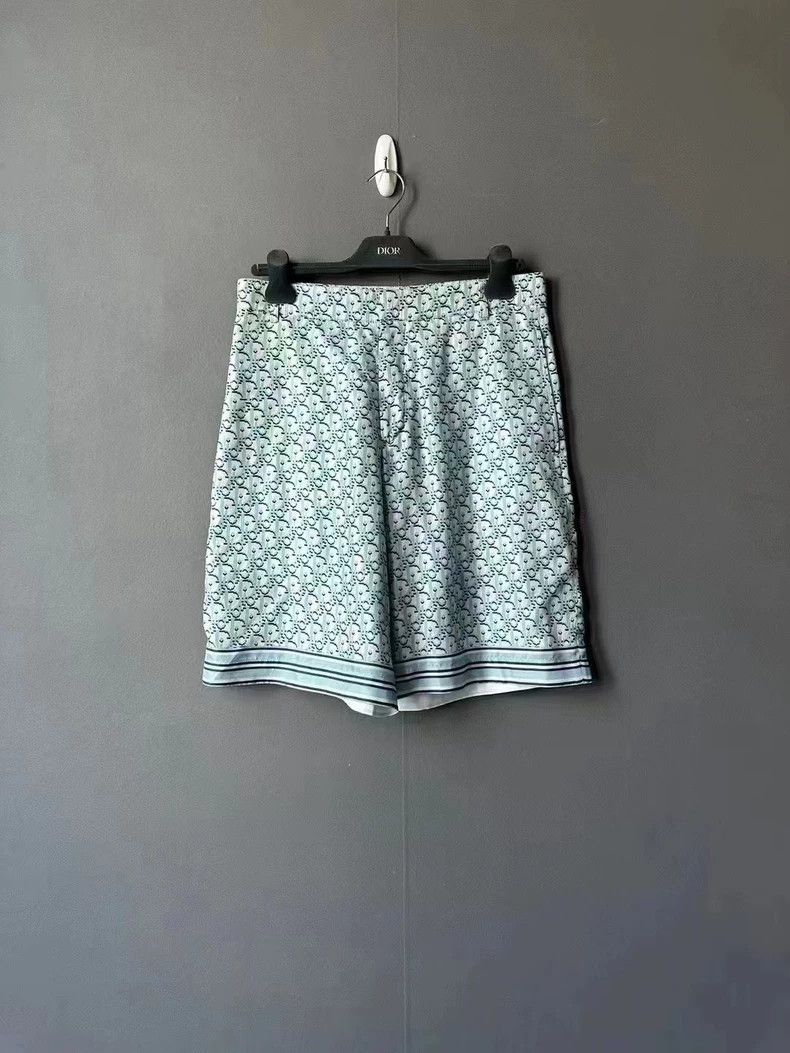 Dior Dior Full Print Silk Shorts-yf Size US 44 / EU 60 - 2 Thumbnail