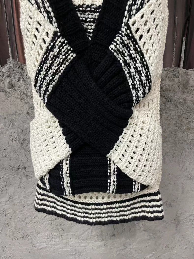 Burberry Burberry Wool Skirt in Black and White-yf Size 22" - 4 Thumbnail