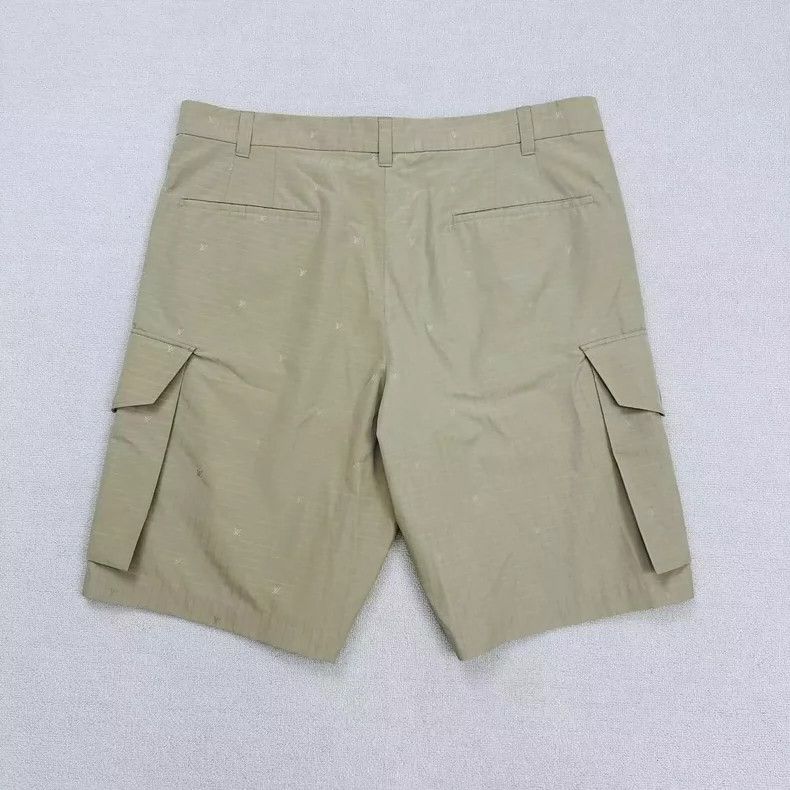 Louis Vuitton Louis Vuitton Full Print Cargo Shorts Size 54-yf Size US 44 / EU 60 - 2 Thumbnail
