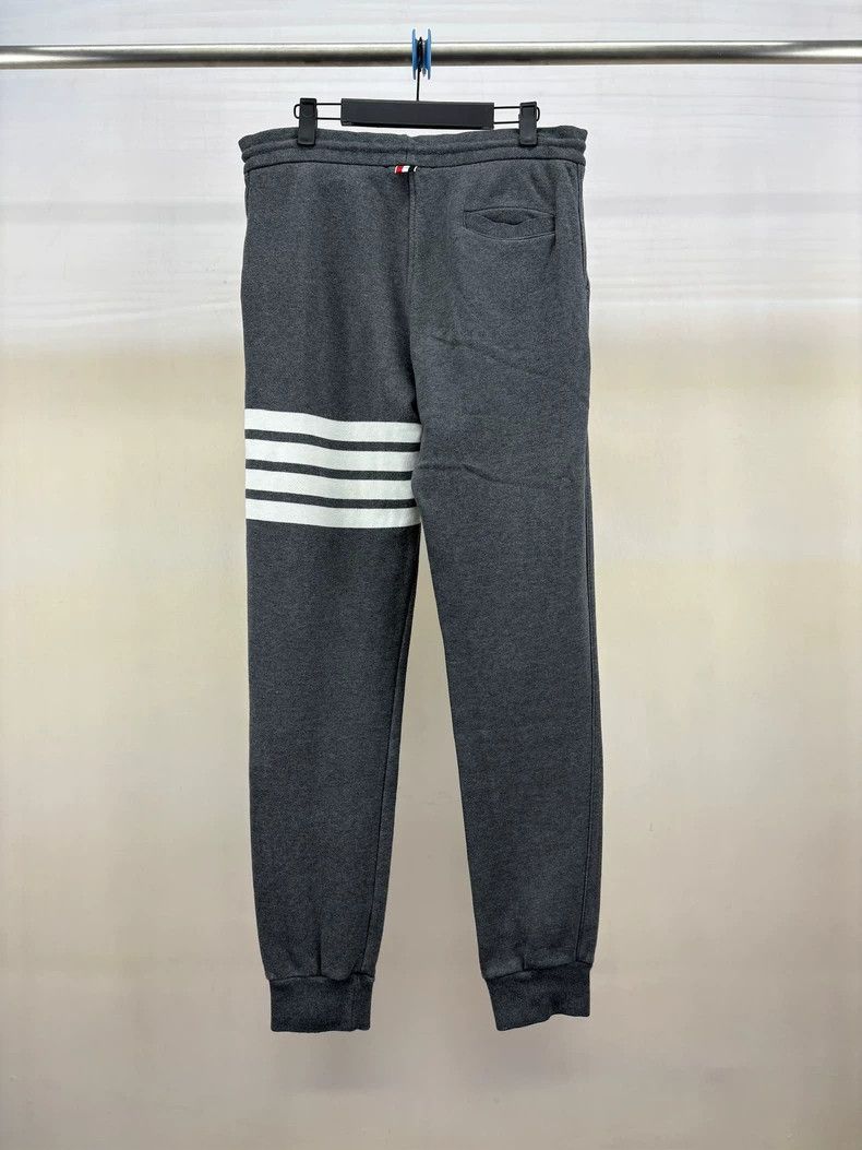 Thom Browne Thom Browne Gray Striped Sweatpants Size 2-yf Size US 26 / EU 42 - 2 Thumbnail