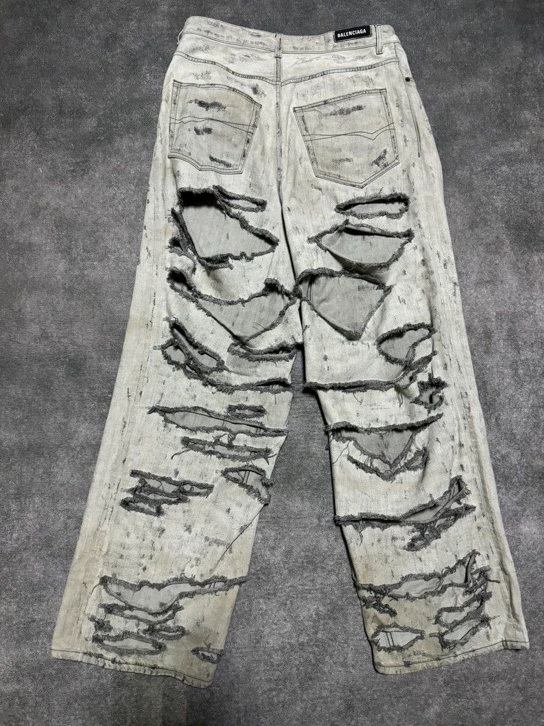 Balenciaga Balenciaga Super Distressed Denim Pants-yf Size US 32 / EU 48 - 2 Thumbnail
