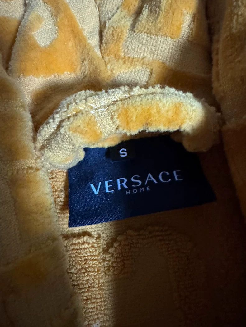 Versace Versace Yellow Bathrobe for Men and Women-yf Size US S / EU 44-46 / 1 - 3 Thumbnail