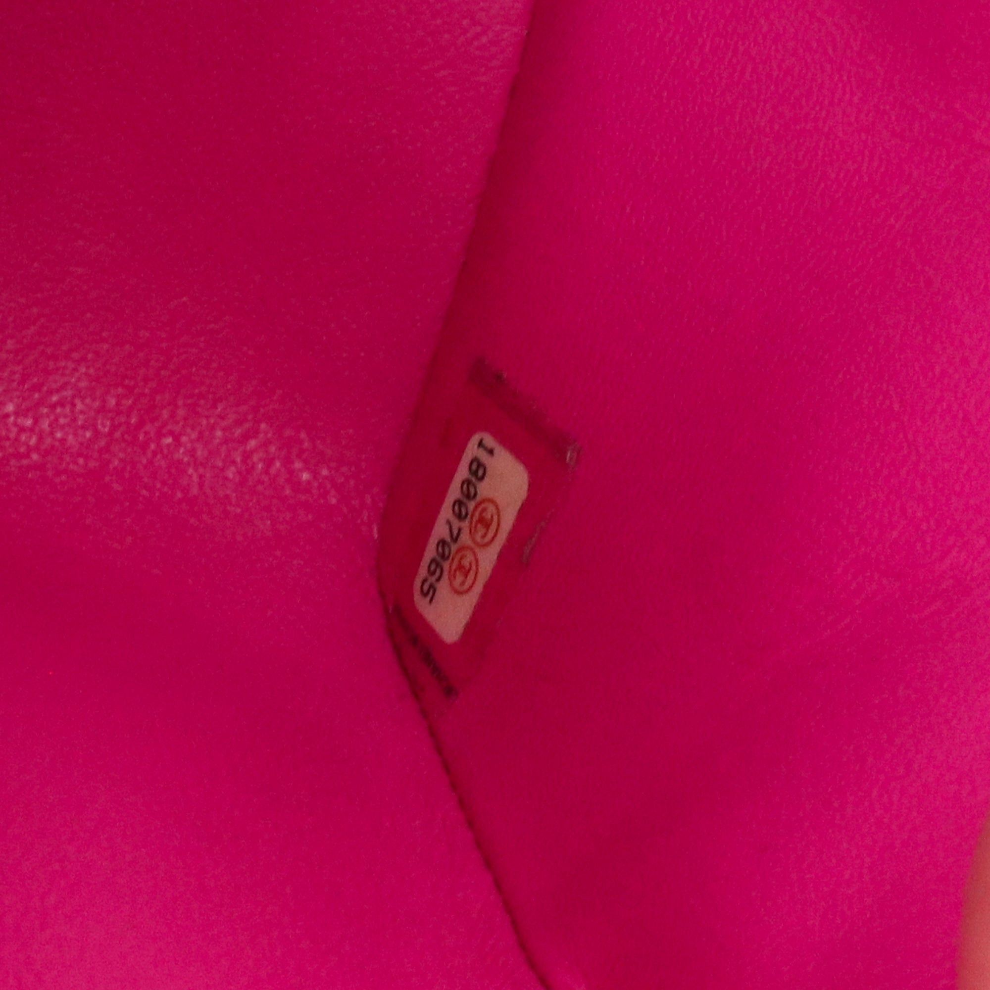 Chanel CHANEL - Chanel Mini Square Timeless/Classique shoulder bag in pink caviar leather Size ONE SIZE - 9 Thumbnail
