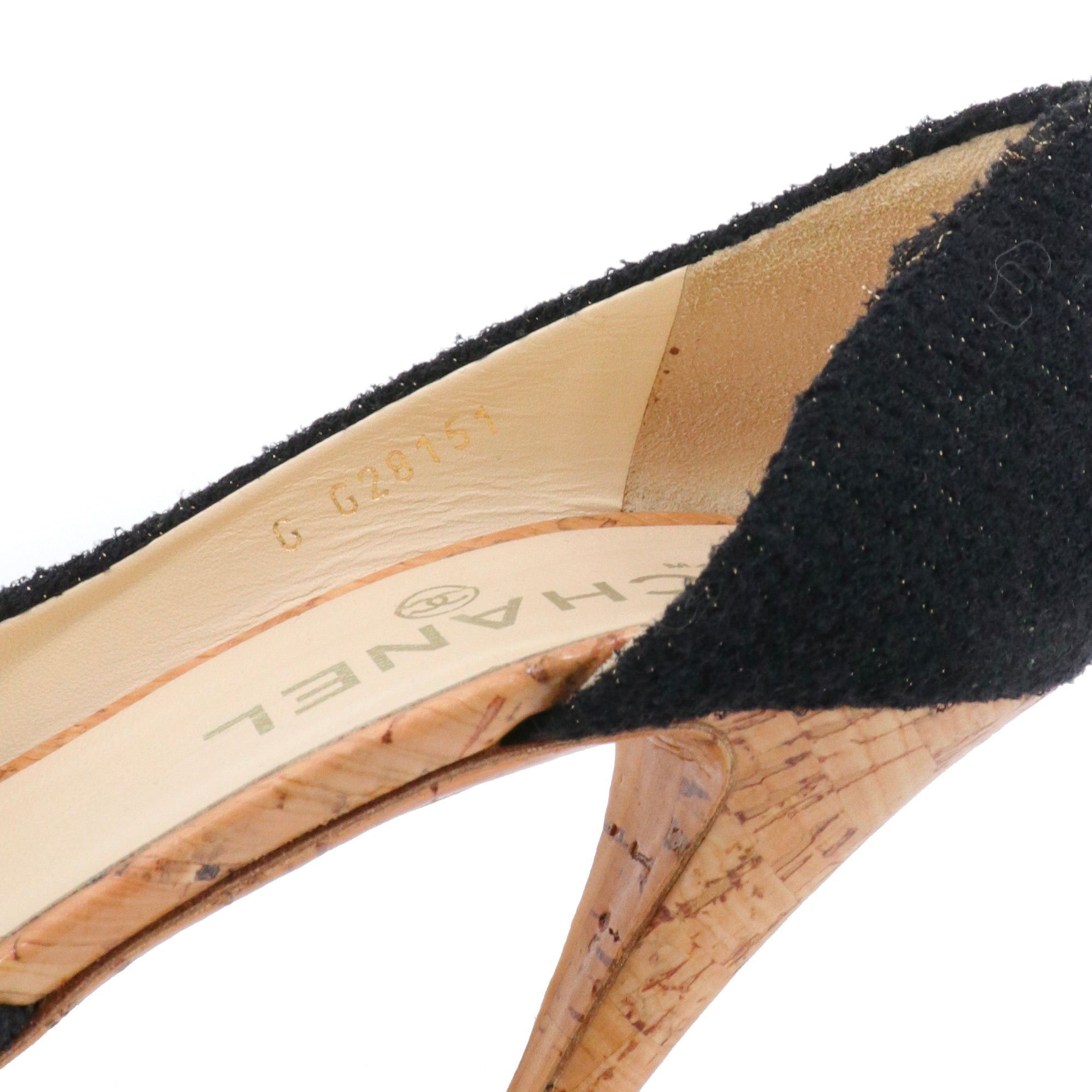 Chanel CHANEL - CC Chanel pumps in black tweed decorated with rhinestones (T39.5) Size US 8.5 / IT 38.5 - 6 Thumbnail
