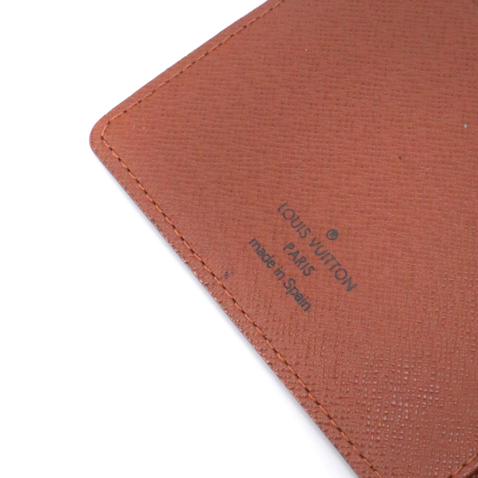 Louis Vuitton LOUIS VUITTON - Louis Vuitton checkbook holder in monogram canvas Size ONE SIZE - 5 Thumbnail