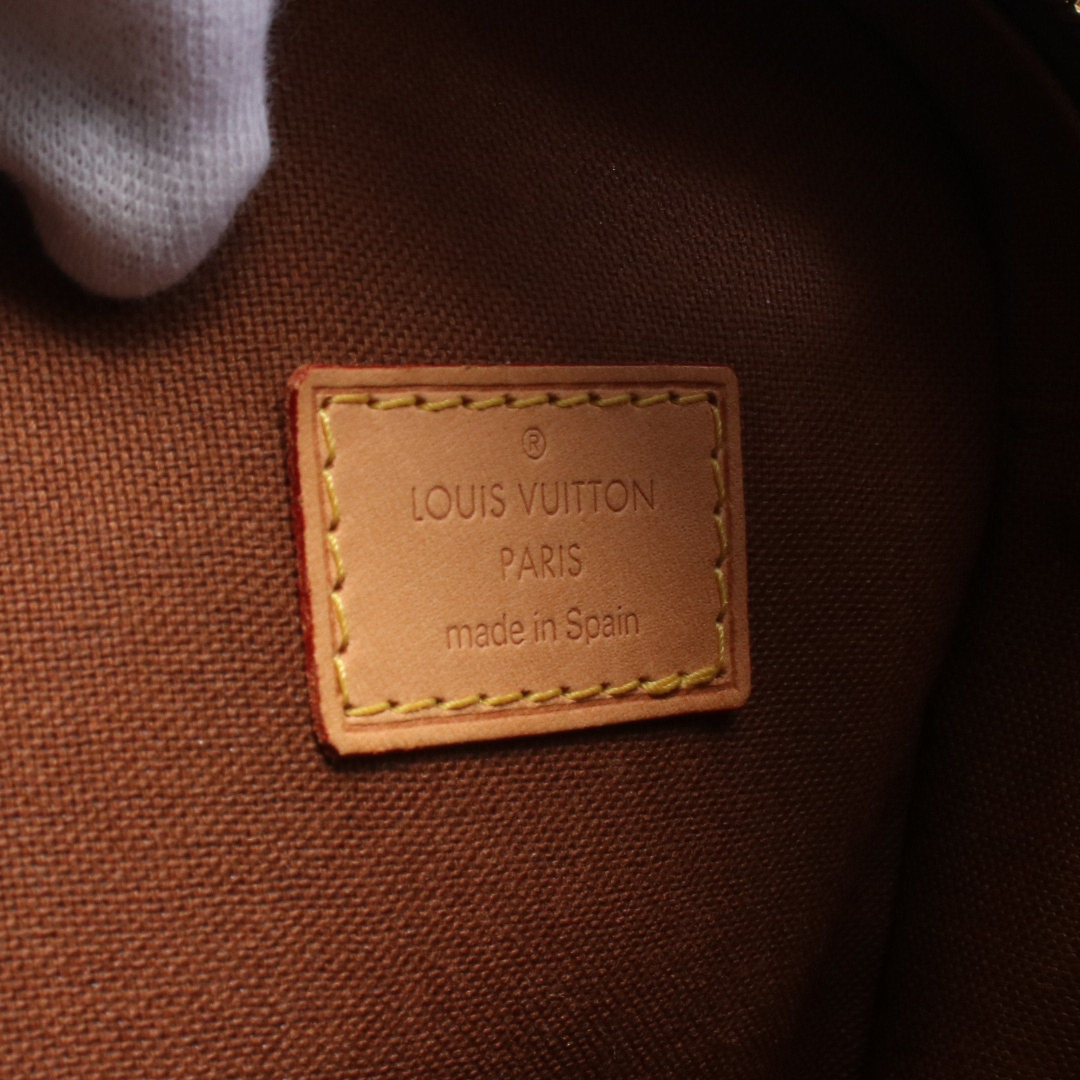 Louis Vuitton Louis Vuitton Pochette Ganju Monogram Body Bag Leather Brown Size ONE SIZE - 4 Thumbnail
