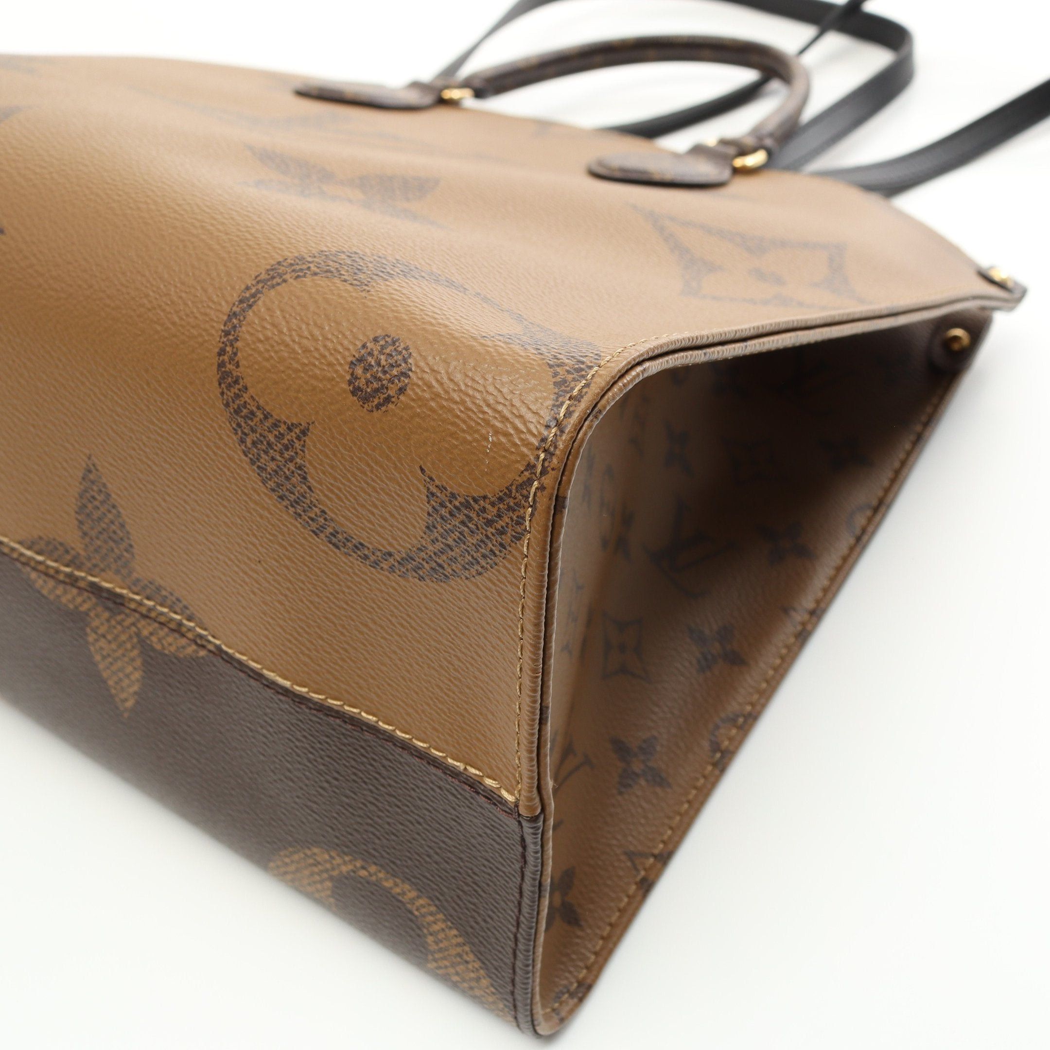 Louis Vuitton Louis Vuitton On-The-Go Mm Monogram Giant Reverse Shoulder Bag Tote Leather Brown Beige Size ONE SIZE - 6 Thumbnail