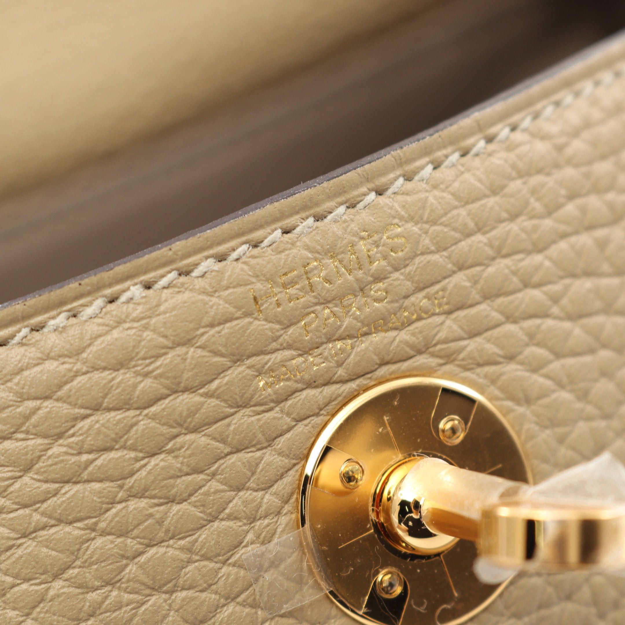 Hermes Hermes Lindy Mini Trench Etoupe Shoulder Bag Clemence Leather Beige Gold Hardware Double Engraved Size ONE SIZE - 4 Thumbnail