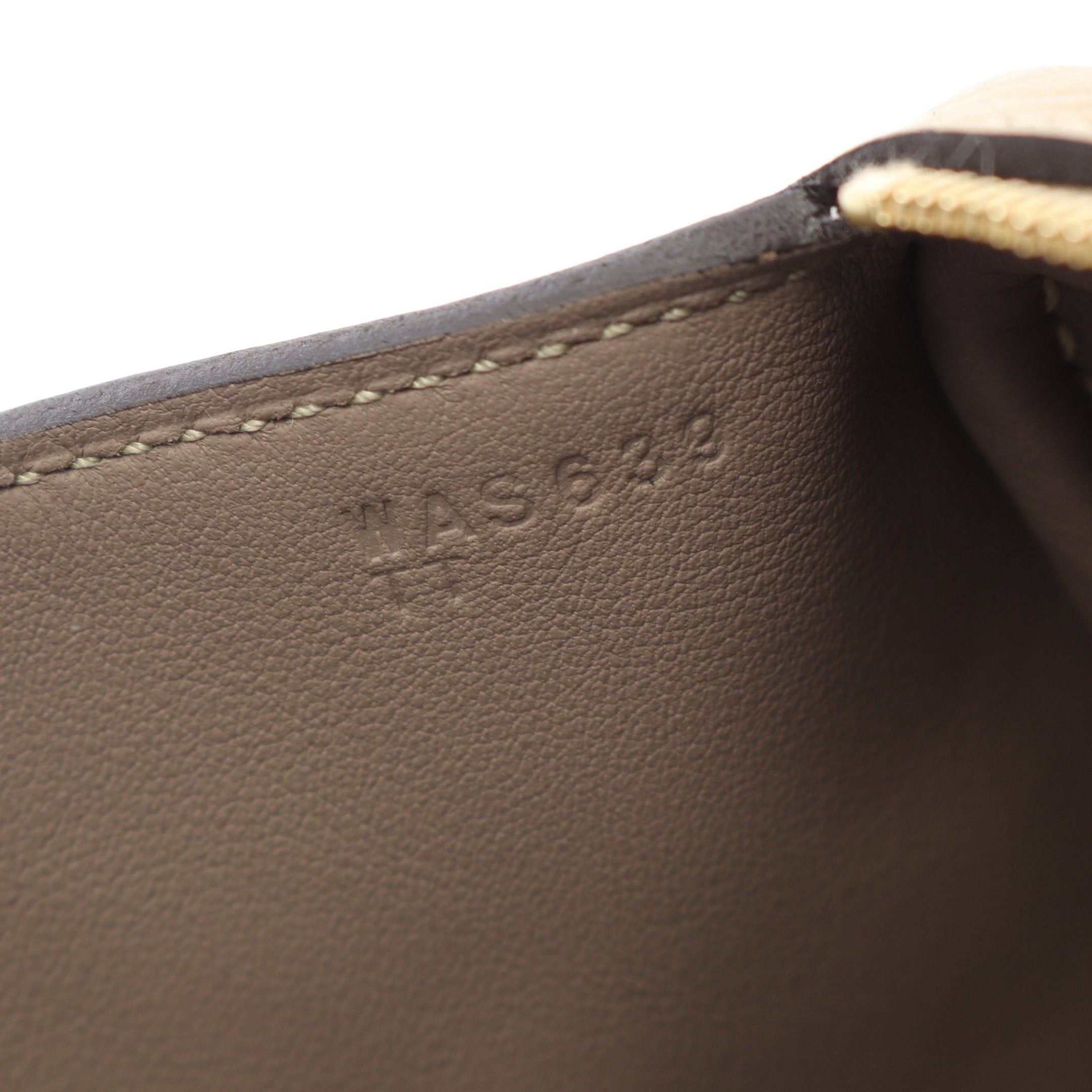 Hermes Hermes Lindy Mini Trench Etoupe Shoulder Bag Clemence Leather Beige Gold Hardware Double Engraved Size ONE SIZE - 5 Thumbnail