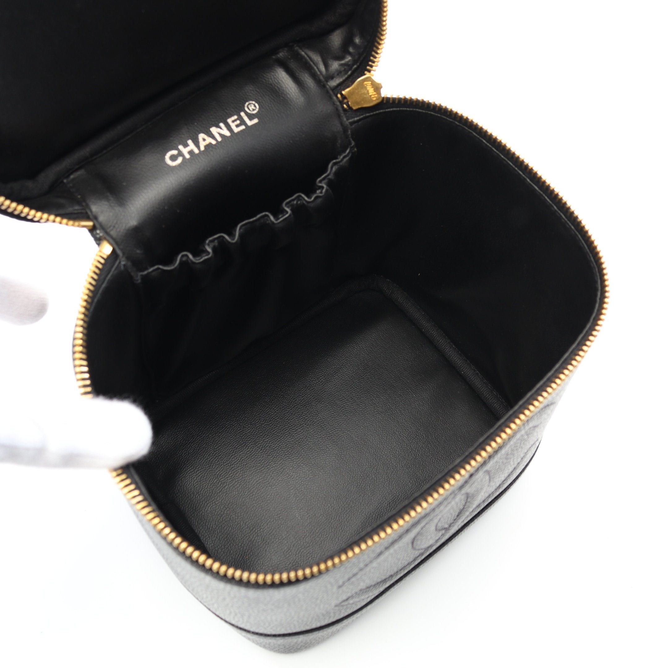 Chanel Chanel Coco Mark Handbag Vanity Bag Caviar Skin Black Gold Hardware Size ONE SIZE - 3 Thumbnail