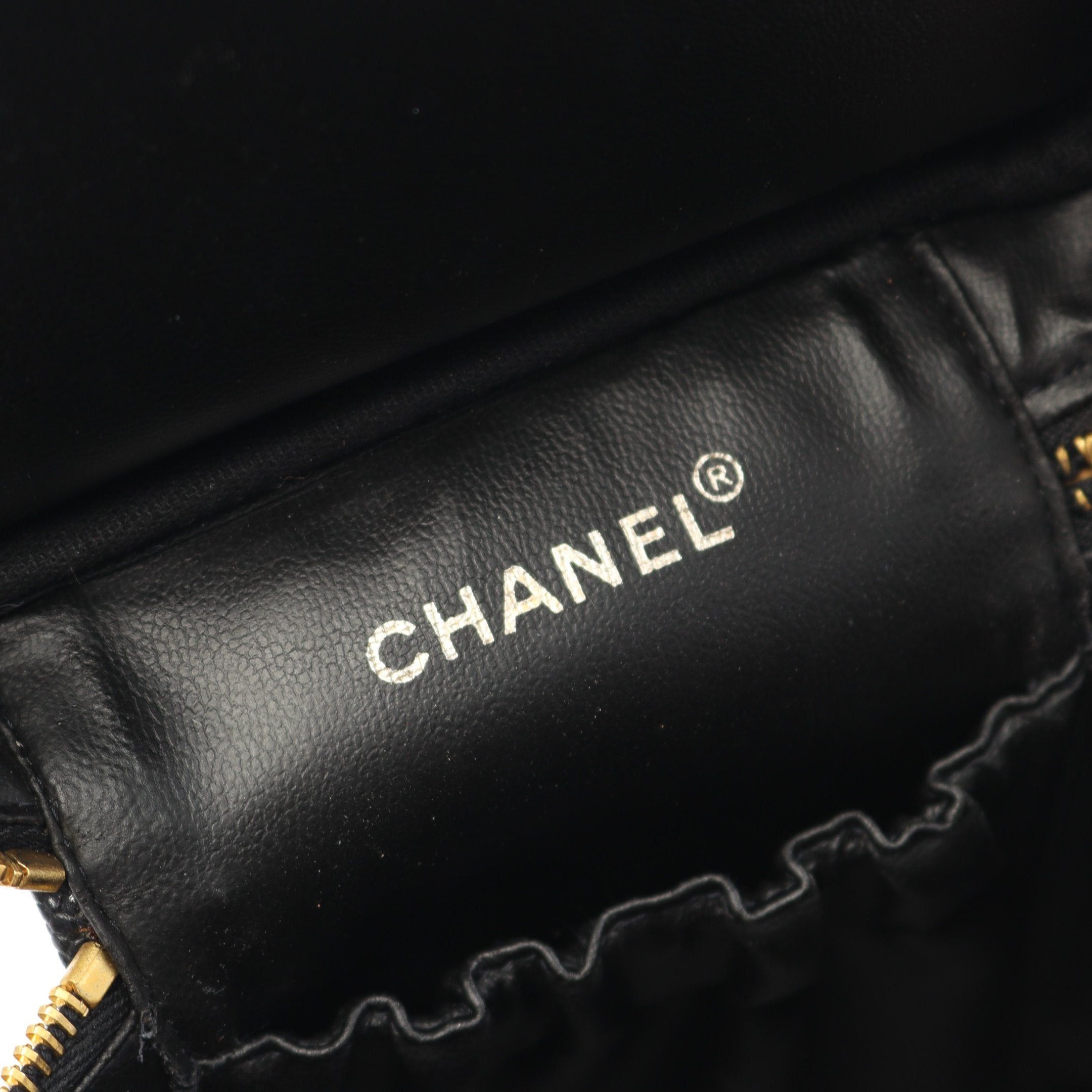 Chanel Chanel Coco Mark Handbag Vanity Bag Caviar Skin Black Gold Hardware Size ONE SIZE - 4 Thumbnail