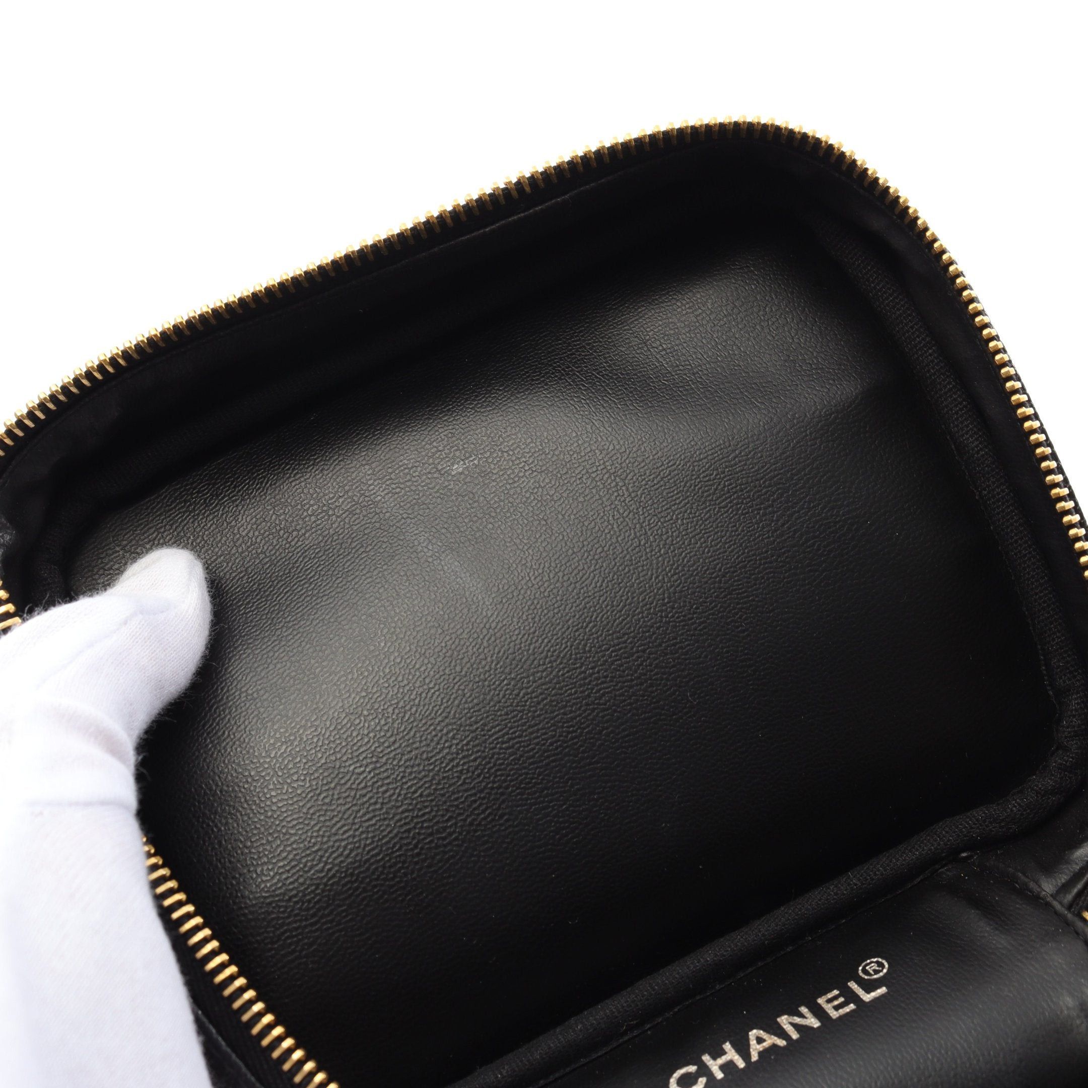 Chanel Chanel Coco Mark Handbag Vanity Bag Caviar Skin Black Gold Hardware Size ONE SIZE - 8 Thumbnail
