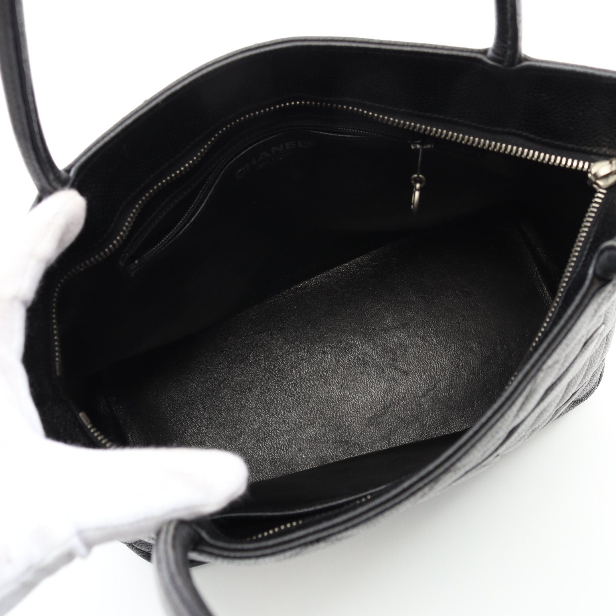 Chanel Chanel Reissue Tote Handbag Bag Caviar Skin Black Silver Hardware Size ONE SIZE - 3 Thumbnail