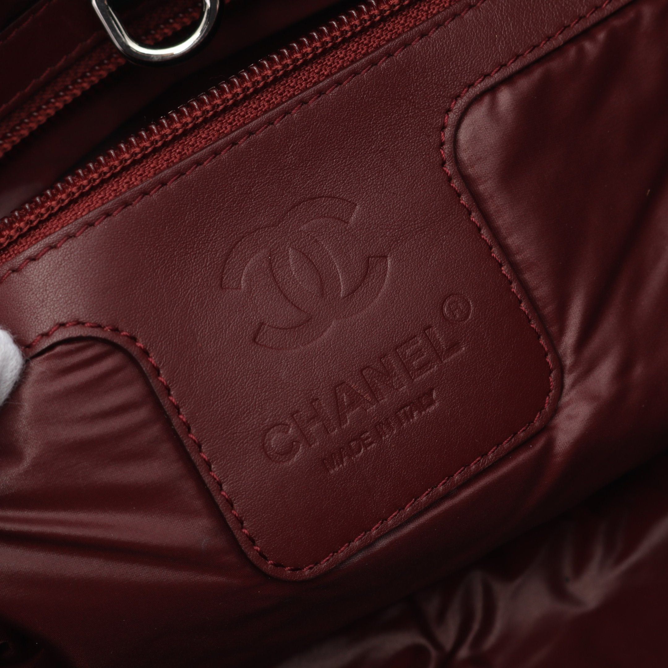 Chanel Chanel Coco Coon Small Handbag Tote Bag Nylon Black Bordeaux Silver Hardware Reversible Size ONE SIZE - 4 Thumbnail