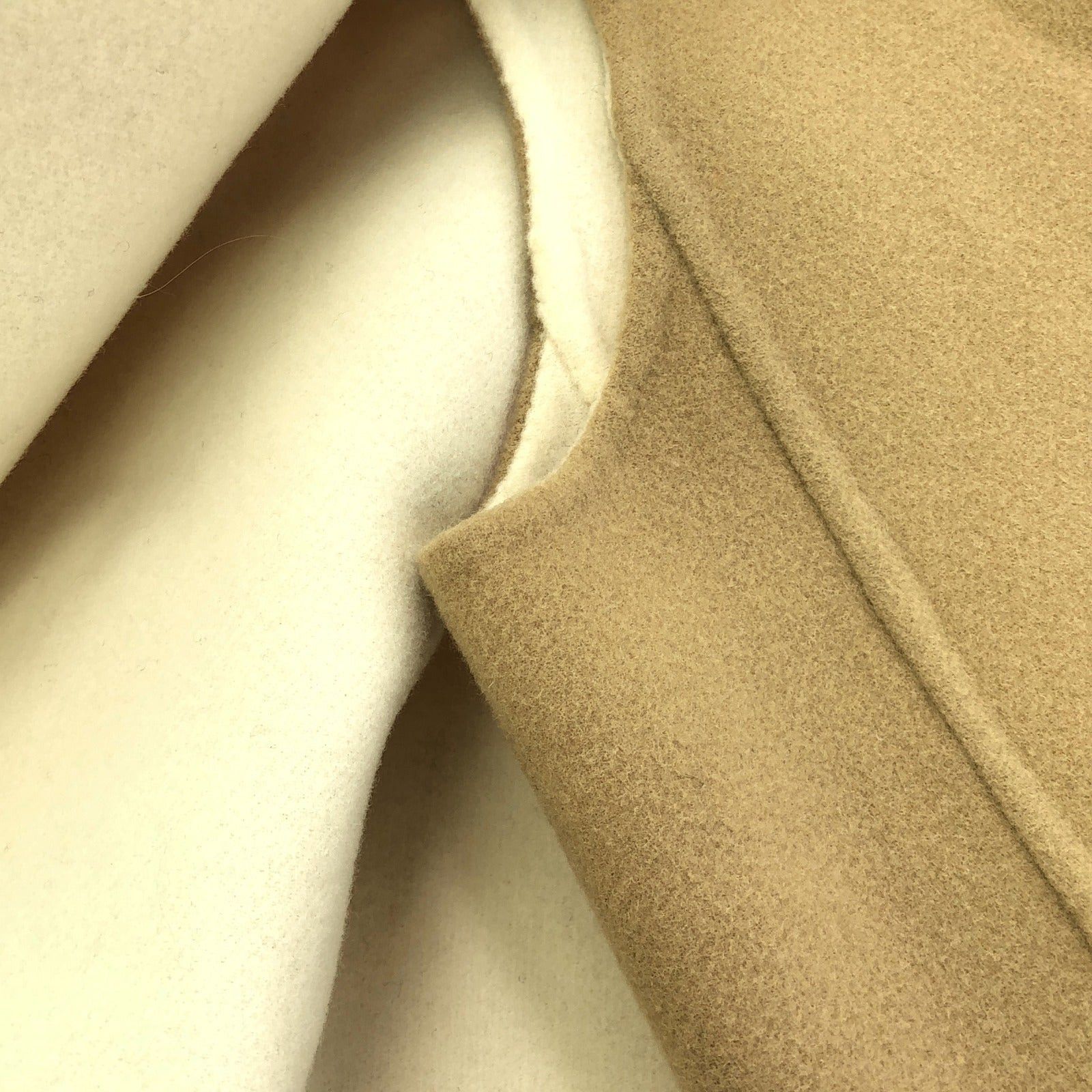 Fendi Fendi Cape Coat Wool Beige Size ONE SIZE - 9 Thumbnail