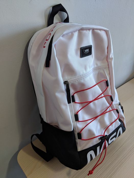 Vans x nasa 2025 snag plus backpack