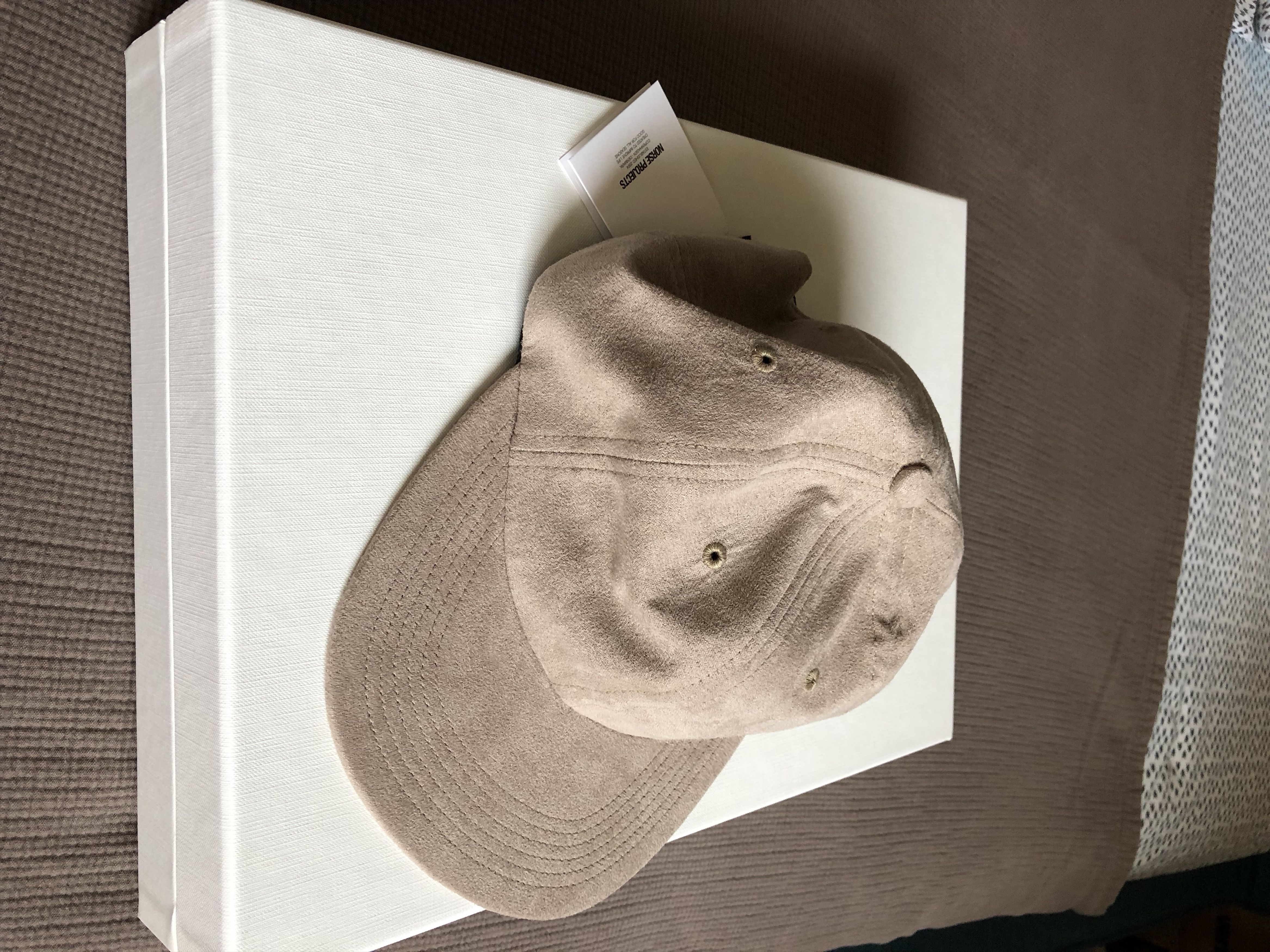 Norse Projects Light Faux Suede Flat Cap in Khaki Size ONE SIZE - 2 Thumbnail