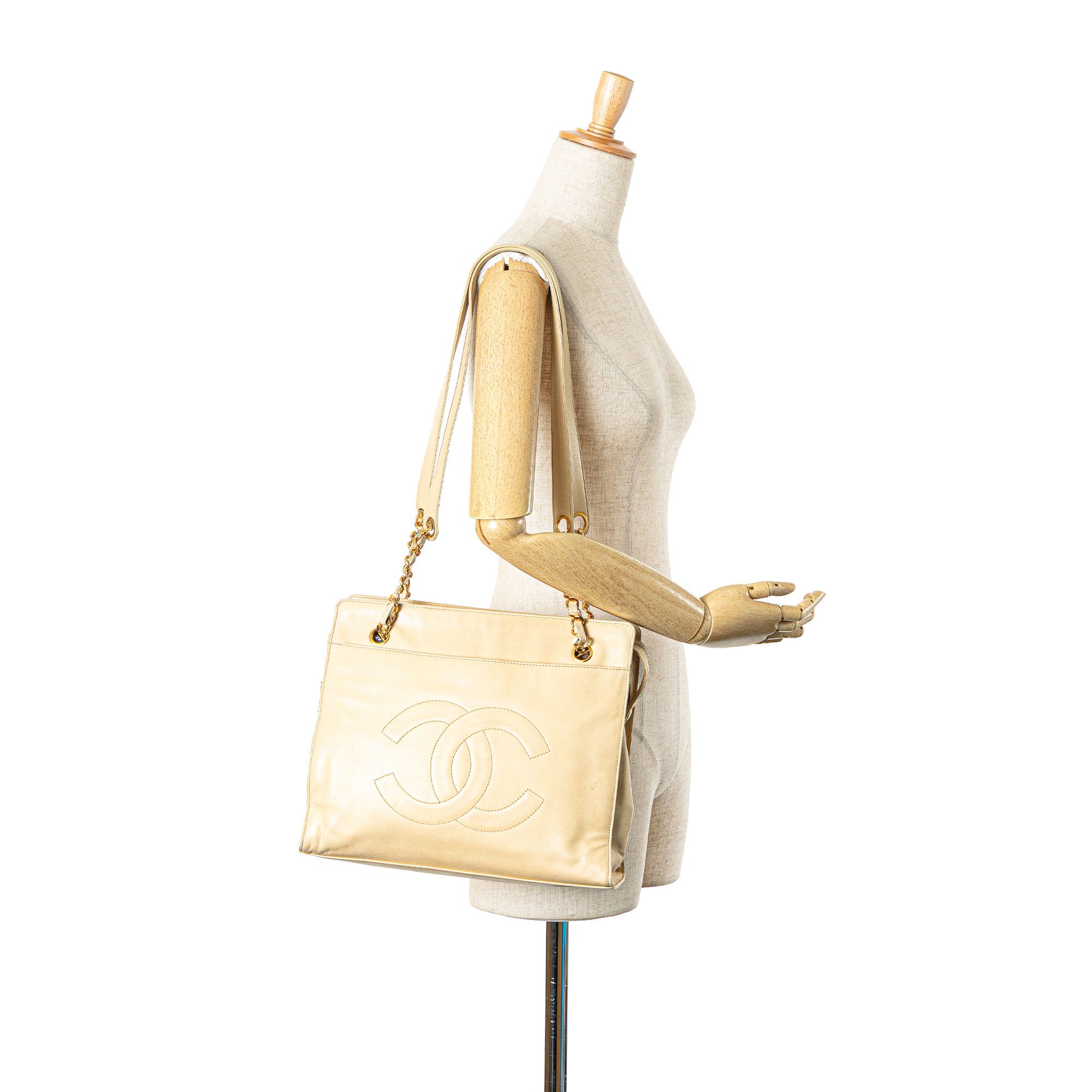 Chanel Chanel CC Lambskin Chain Tote Size ONE SIZE - 14 Thumbnail