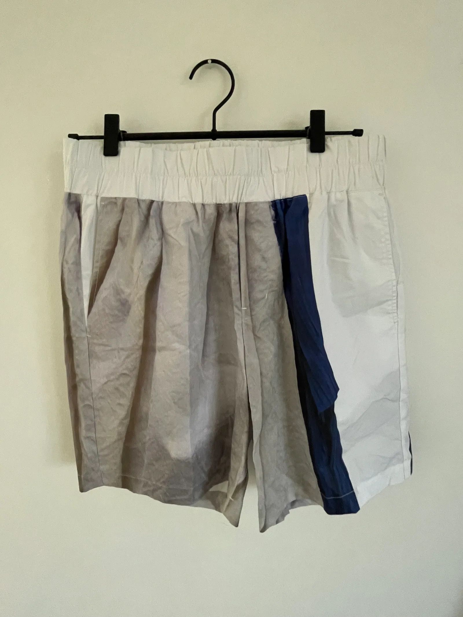Weekday Weekday Limited Edition Shorts Size US 32 / EU 48 - 2 Thumbnail