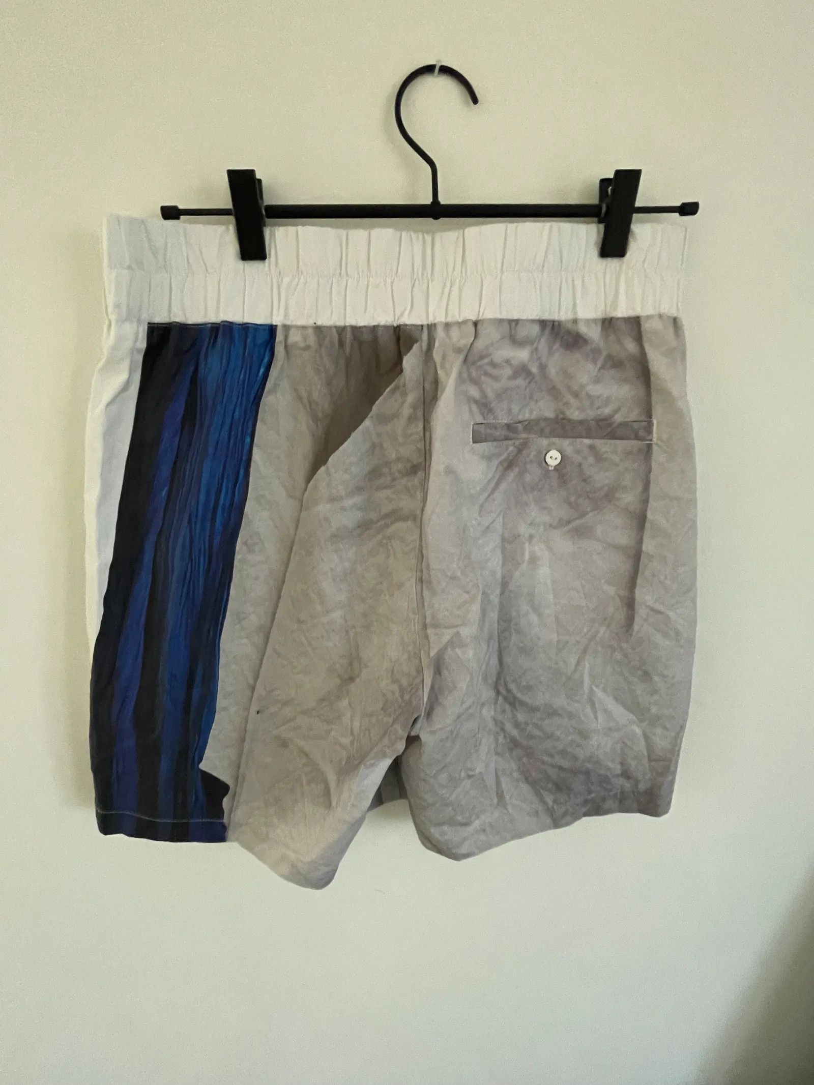 Weekday Weekday Limited Edition Shorts Size US 32 / EU 48 - 4 Thumbnail