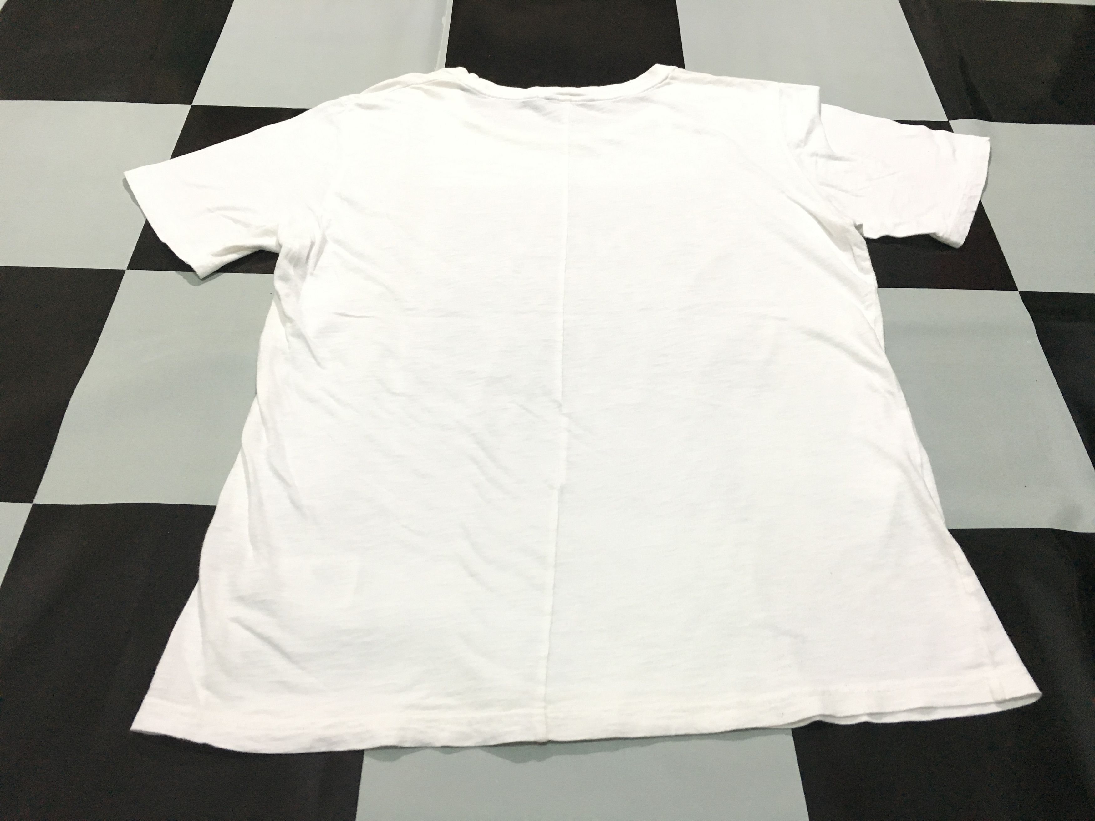 Undercover × Uniqlo Uniqlo x Undercover Shirt New Standard Family Size US XL / EU 56 / 4 - 4 Thumbnail