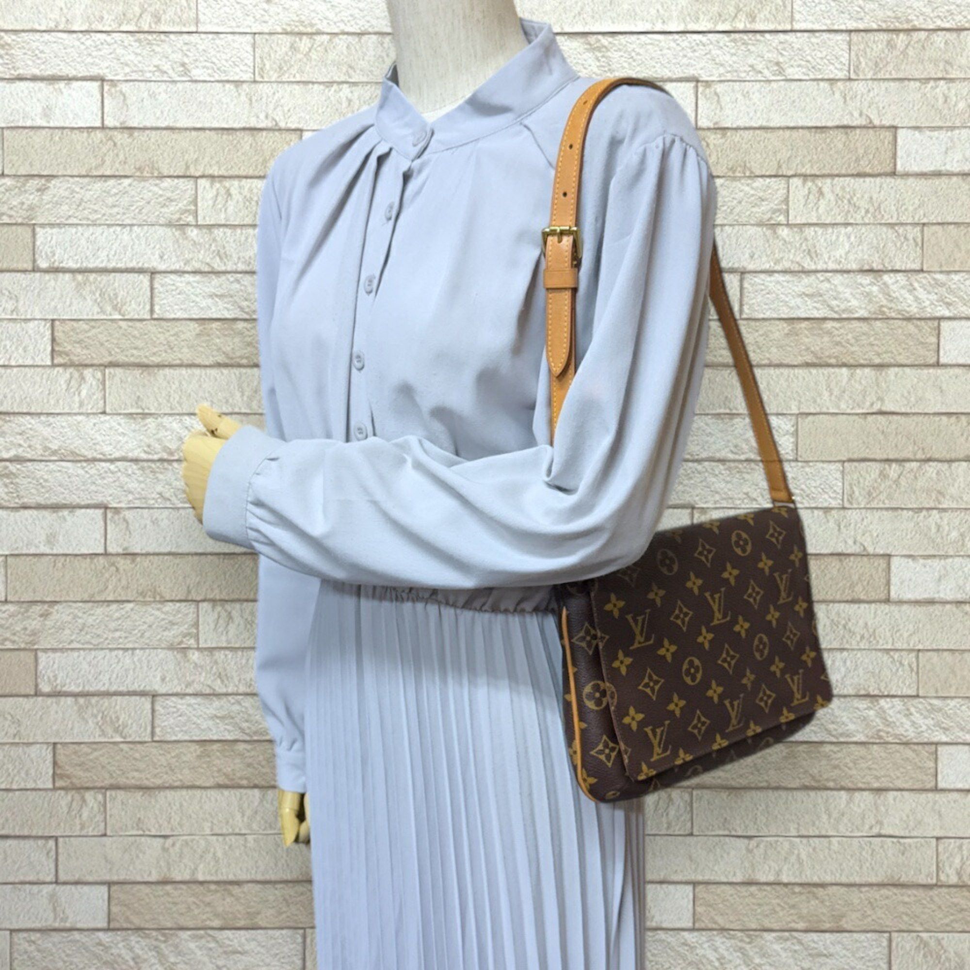 Louis Vuitton Louis Vuitton Musette Tango shoulder Size ONE SIZE - 12 Thumbnail