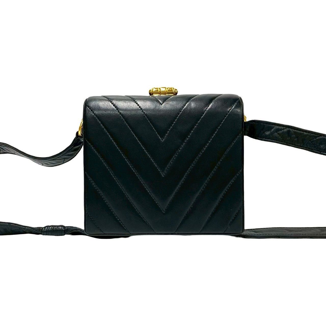 Chanel Chanel Shoulder Bag Black Leather Size ONE SIZE - 4 Thumbnail