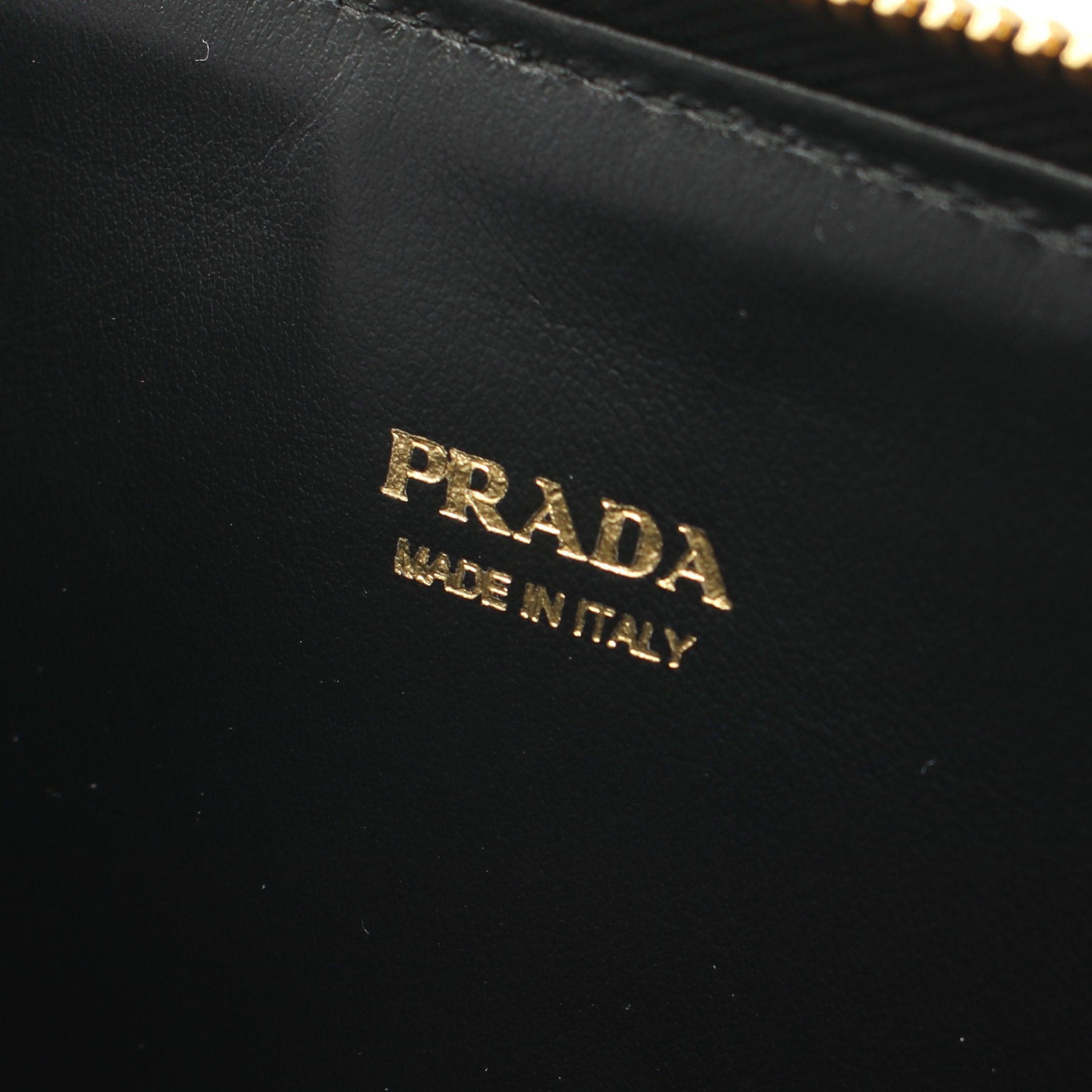 Prada Prada Tessuto+Spazzol Shoulder Wallet Nylon Leather Black Size ONE SIZE - 4 Thumbnail