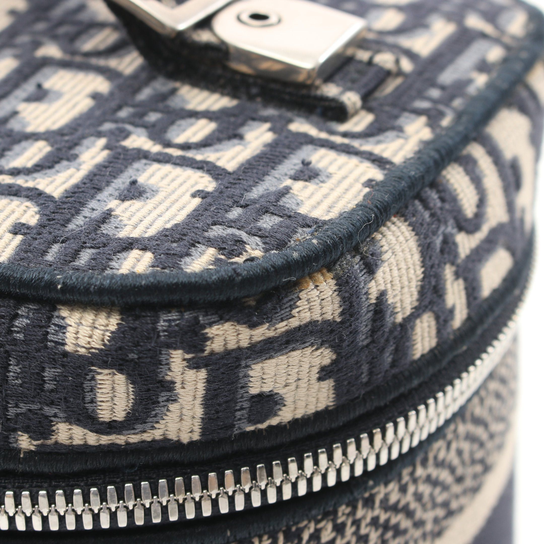 Dior Dior Diortravel Vanity Oblique Handbag Bag Canvas Navy Ivory Size ONE SIZE - 8 Thumbnail