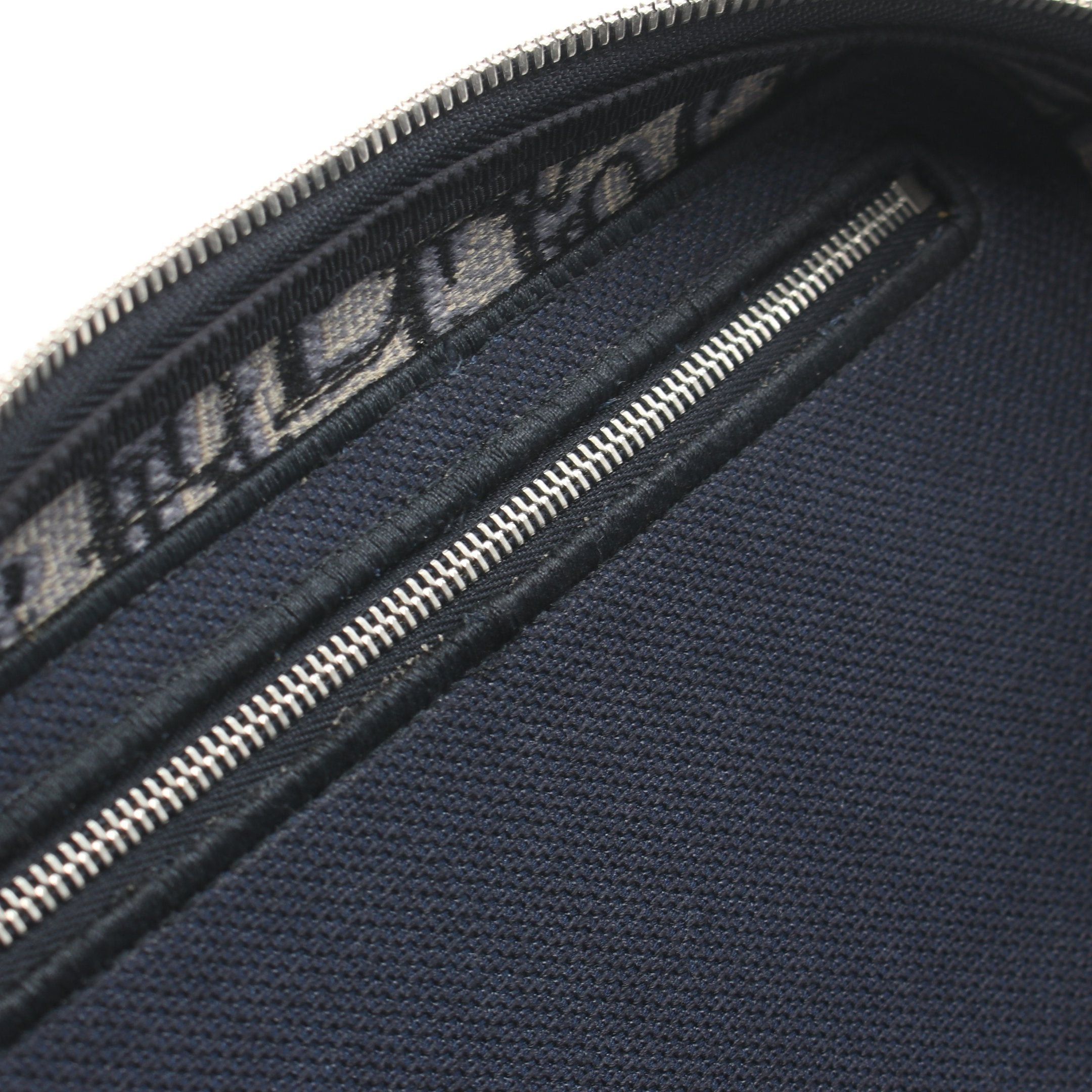 Dior Dior Diortravel Vanity Oblique Handbag Bag Canvas Navy Ivory Size ONE SIZE - 10 Thumbnail