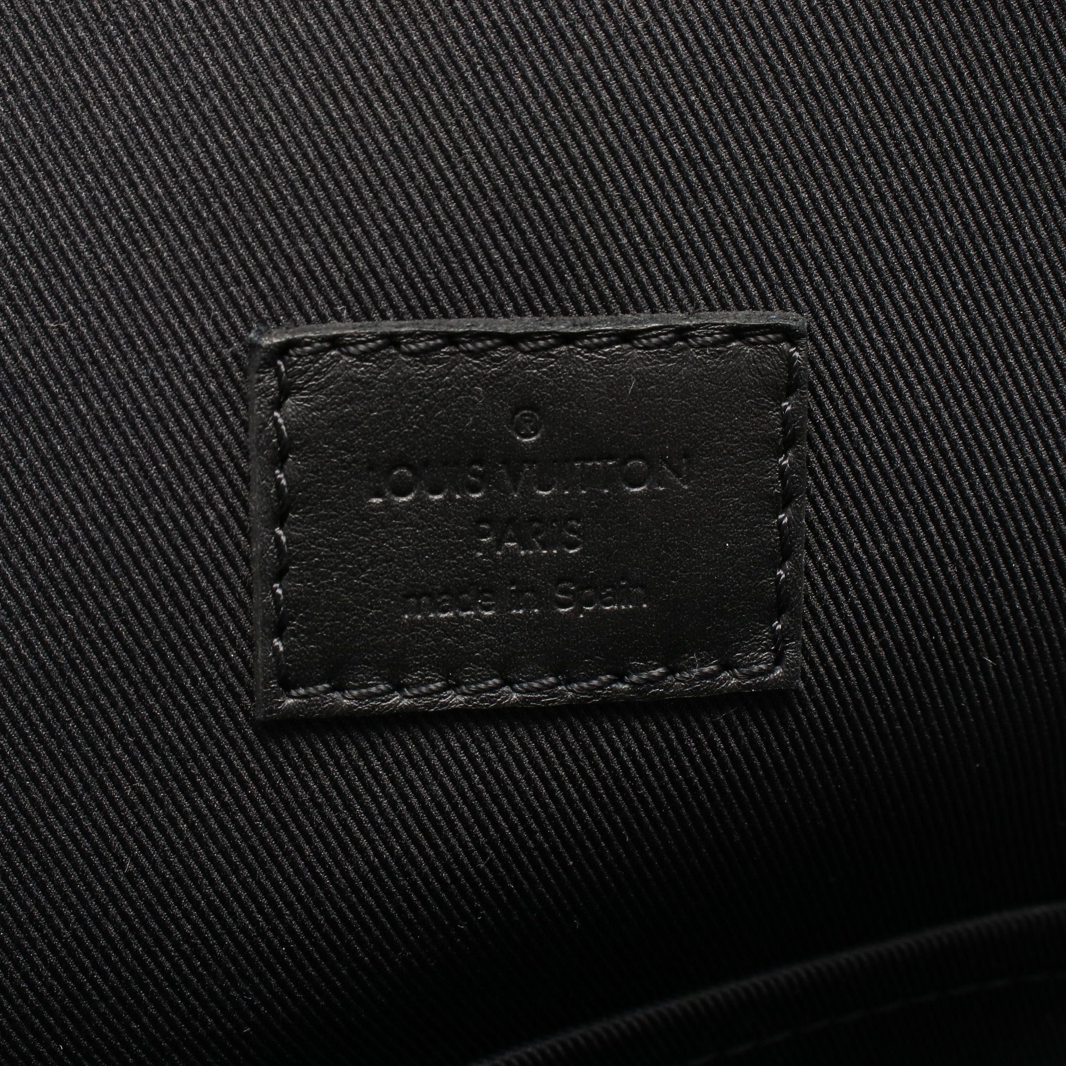 Louis Vuitton Louis Vuitton Monogram Shadow Sling Bag Noir Body Leather Black Size ONE SIZE - 4 Thumbnail
