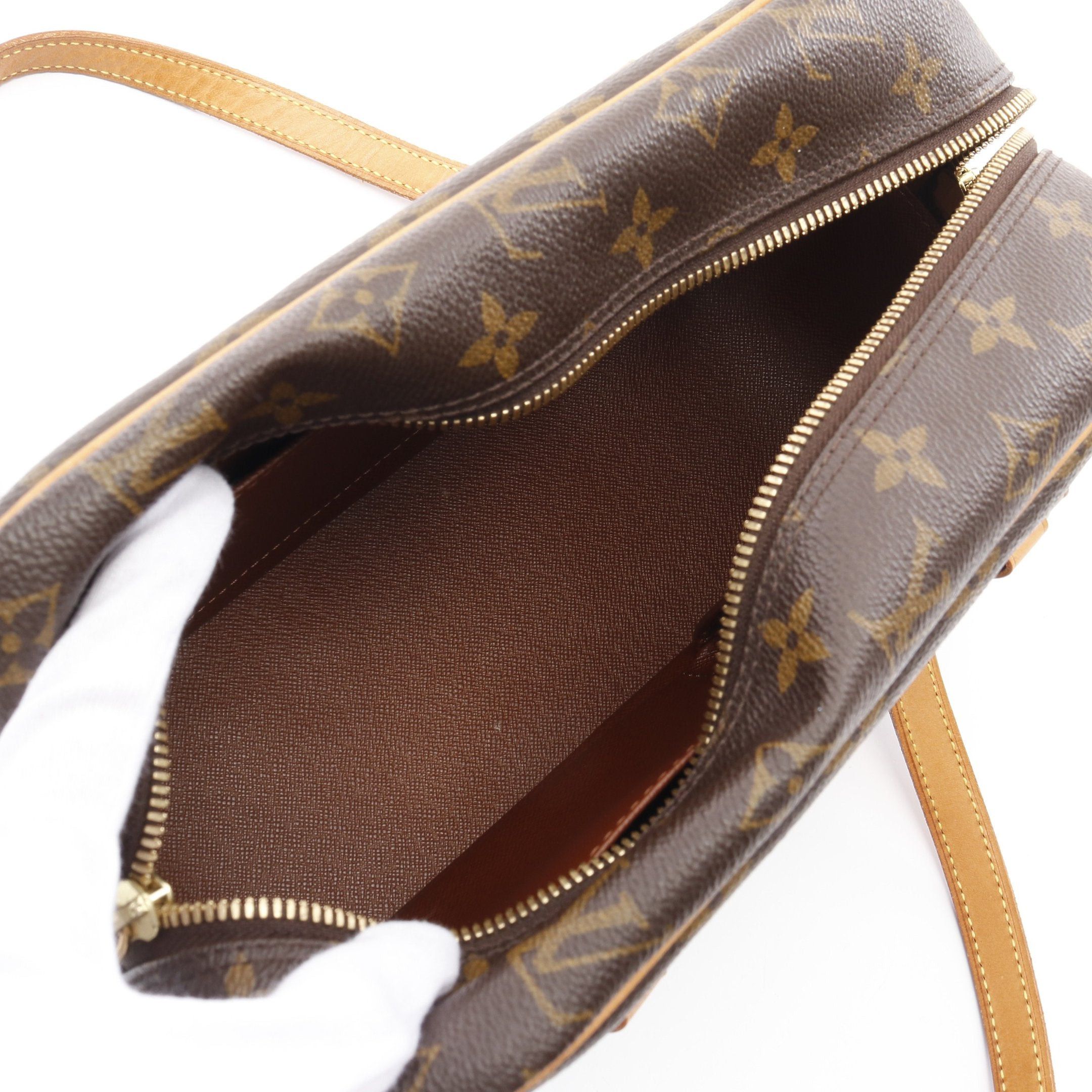 Louis Vuitton Louis Vuitton Cite Mm Monogram Shoulder Bag Leather Brown Size ONE SIZE - 3 Thumbnail