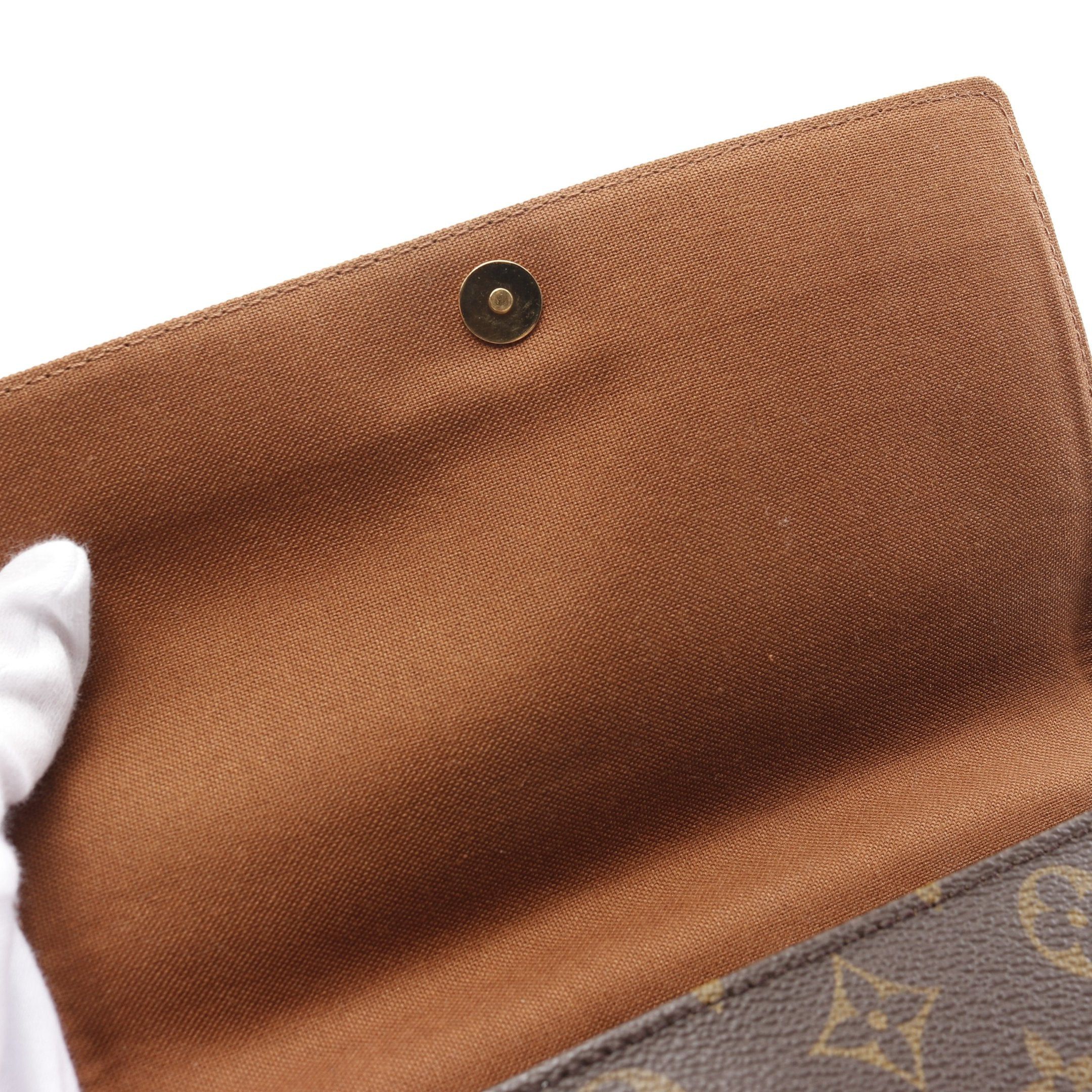 Louis Vuitton Louis Vuitton Mini Looping Monogram Handbag Leather Brown Size ONE SIZE - 9 Thumbnail