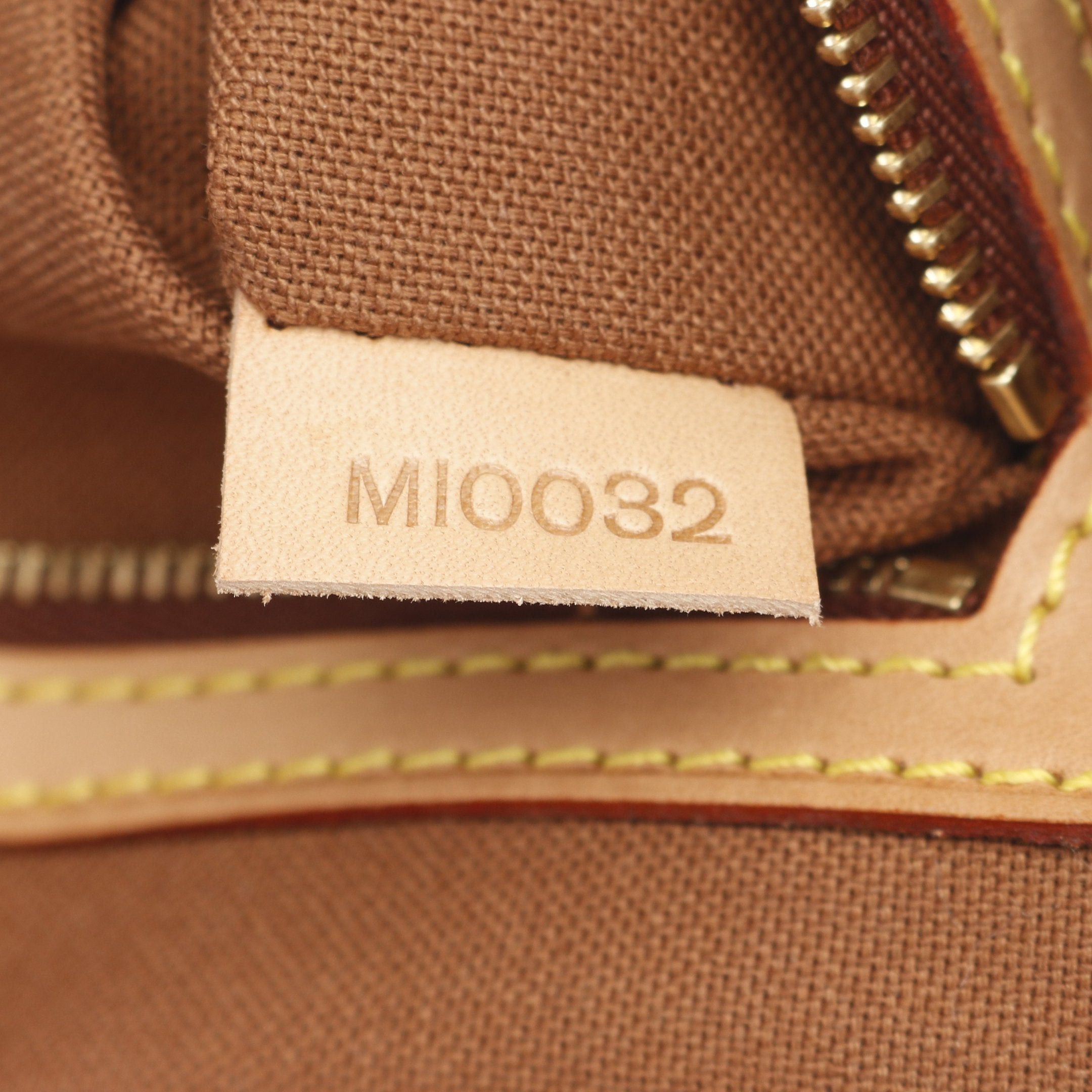 Louis Vuitton Louis Vuitton Mini Looping Monogram Handbag Leather Brown Size ONE SIZE - 5 Thumbnail