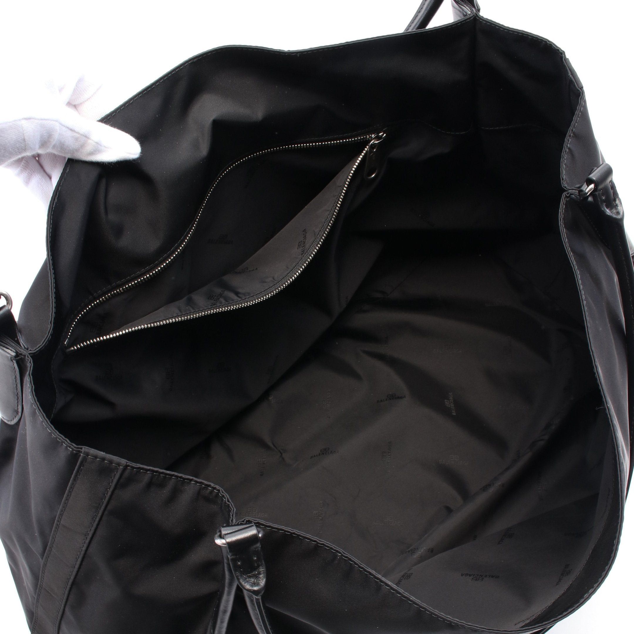 Balenciaga Balenciaga Geneve Large Hobo Shoulder Bag Tote Nylon Leather Black Size ONE SIZE - 3 Thumbnail
