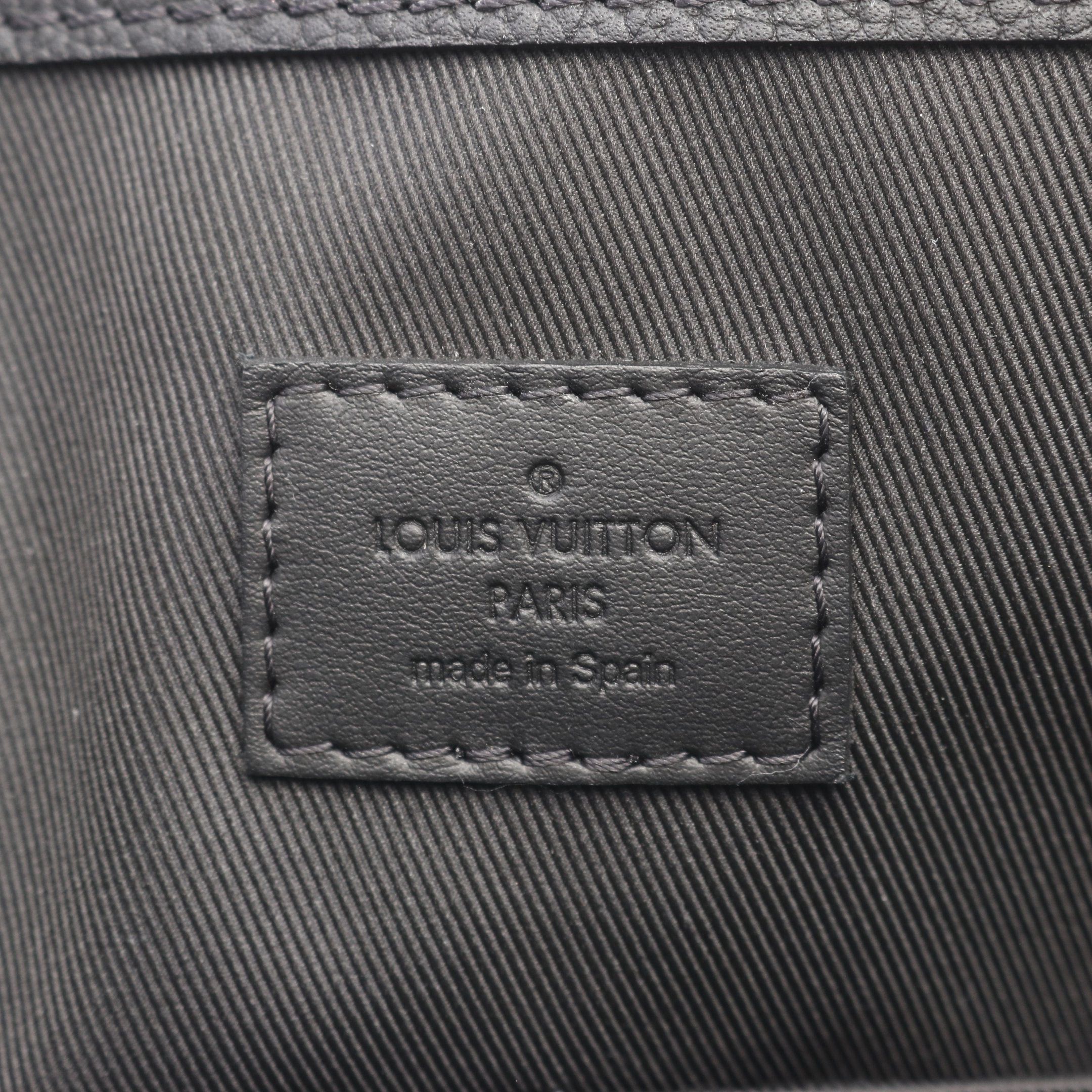 Louis Vuitton Louis Vuitton Take Off Tote Aerogram Noir Shoulder Bag Leather Black Size ONE SIZE - 4 Thumbnail
