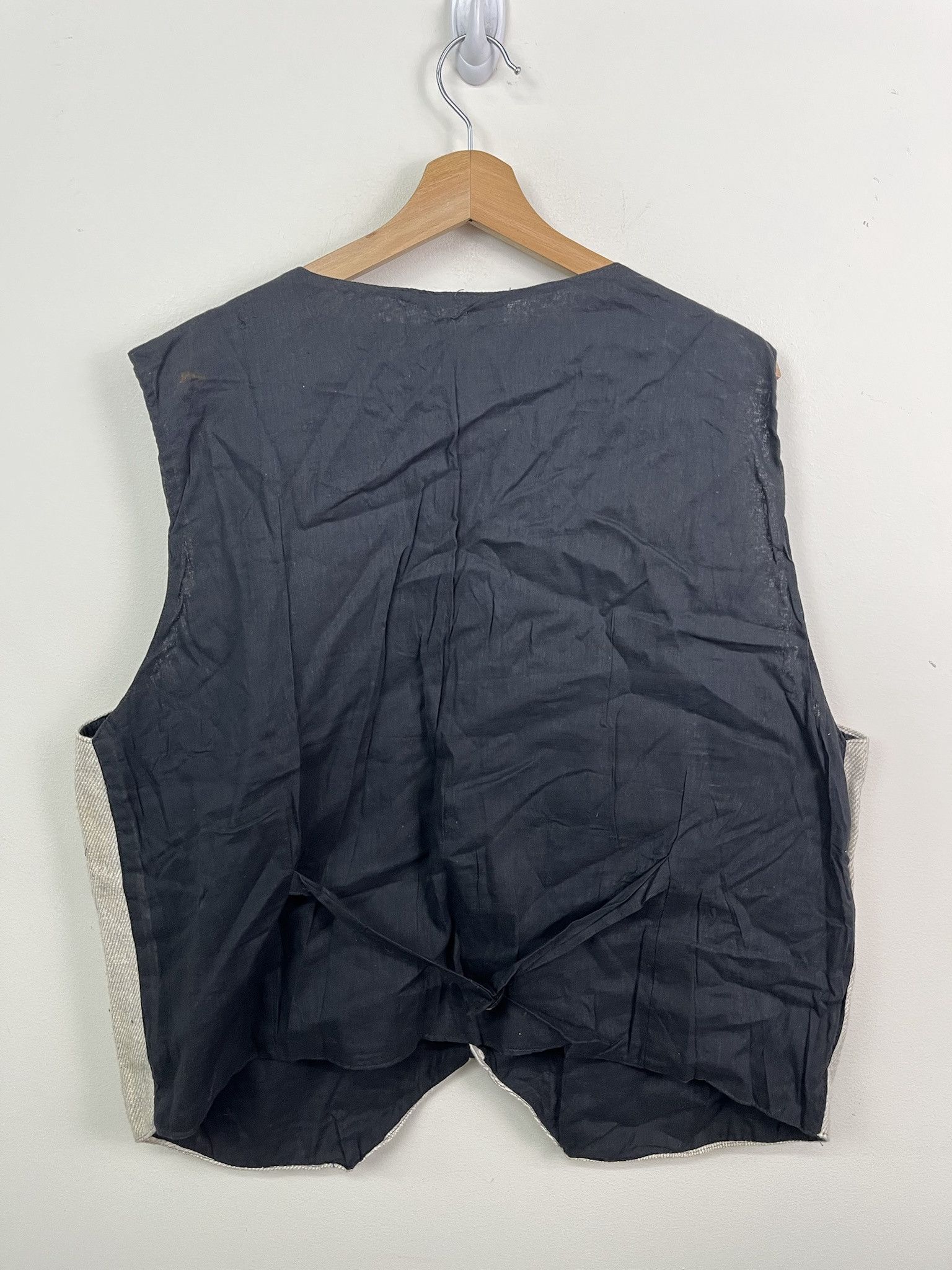 Handmade × Vacation Vintage 1990s Hand Made Nepalese Vest Fish Temple Retro Vest Size XL Size US XL / EU 56 / 4 - 4 Thumbnail