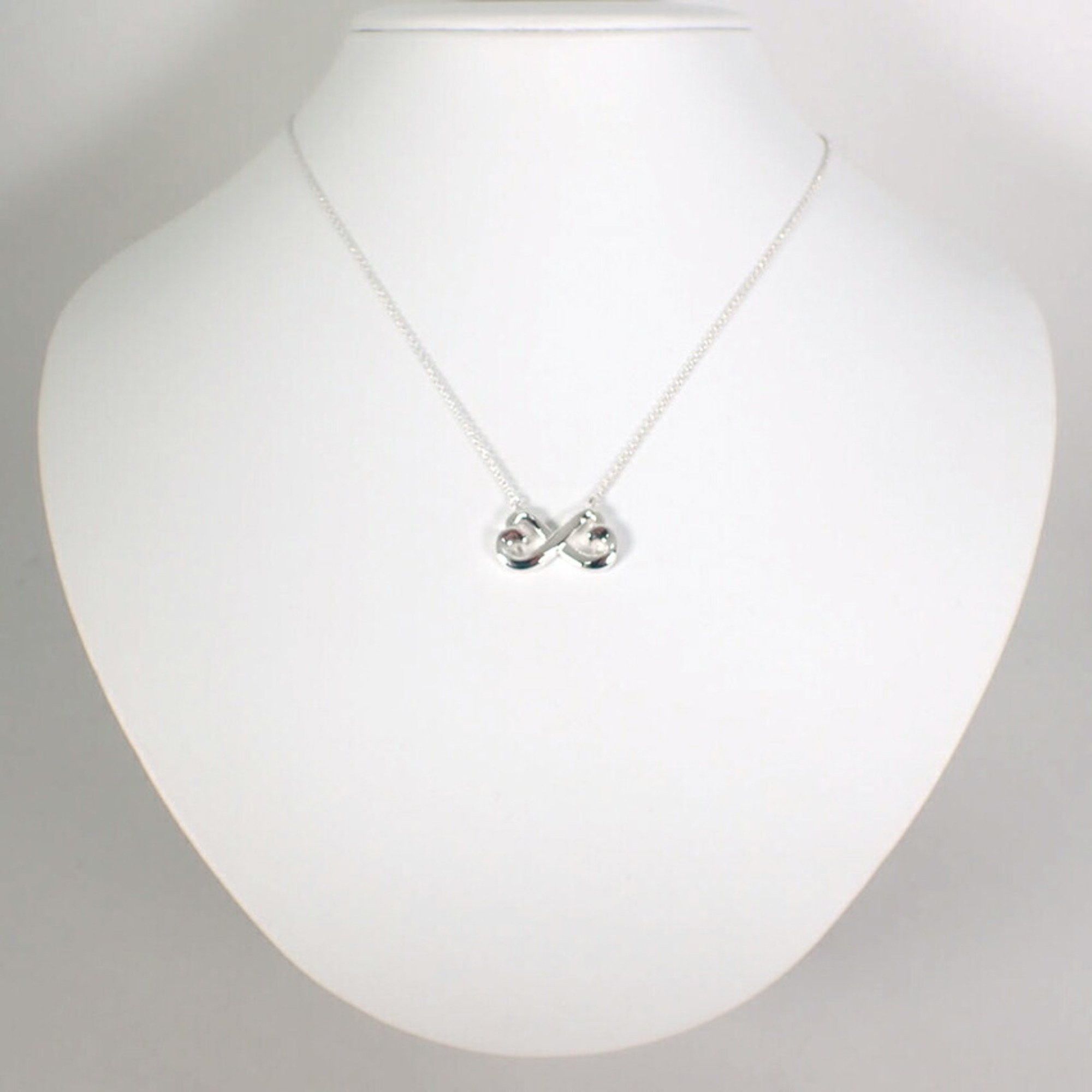 Tiffany & Co. Tiffany & Co Loving heart necklace Size ONE SIZE - 10 Thumbnail