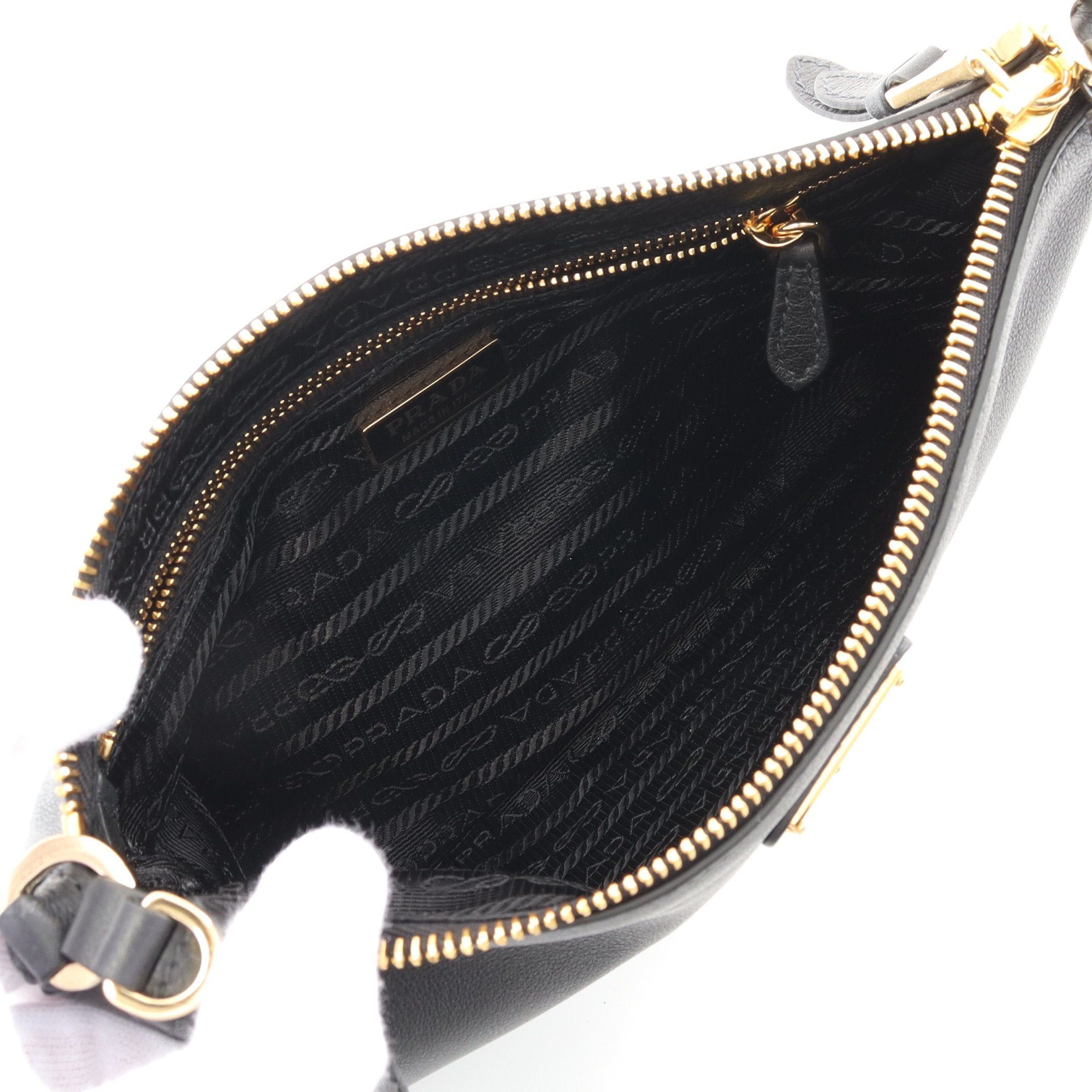 Prada Prada Soft Grain Shoulder Bag Leather Black Size ONE SIZE - 3 Thumbnail