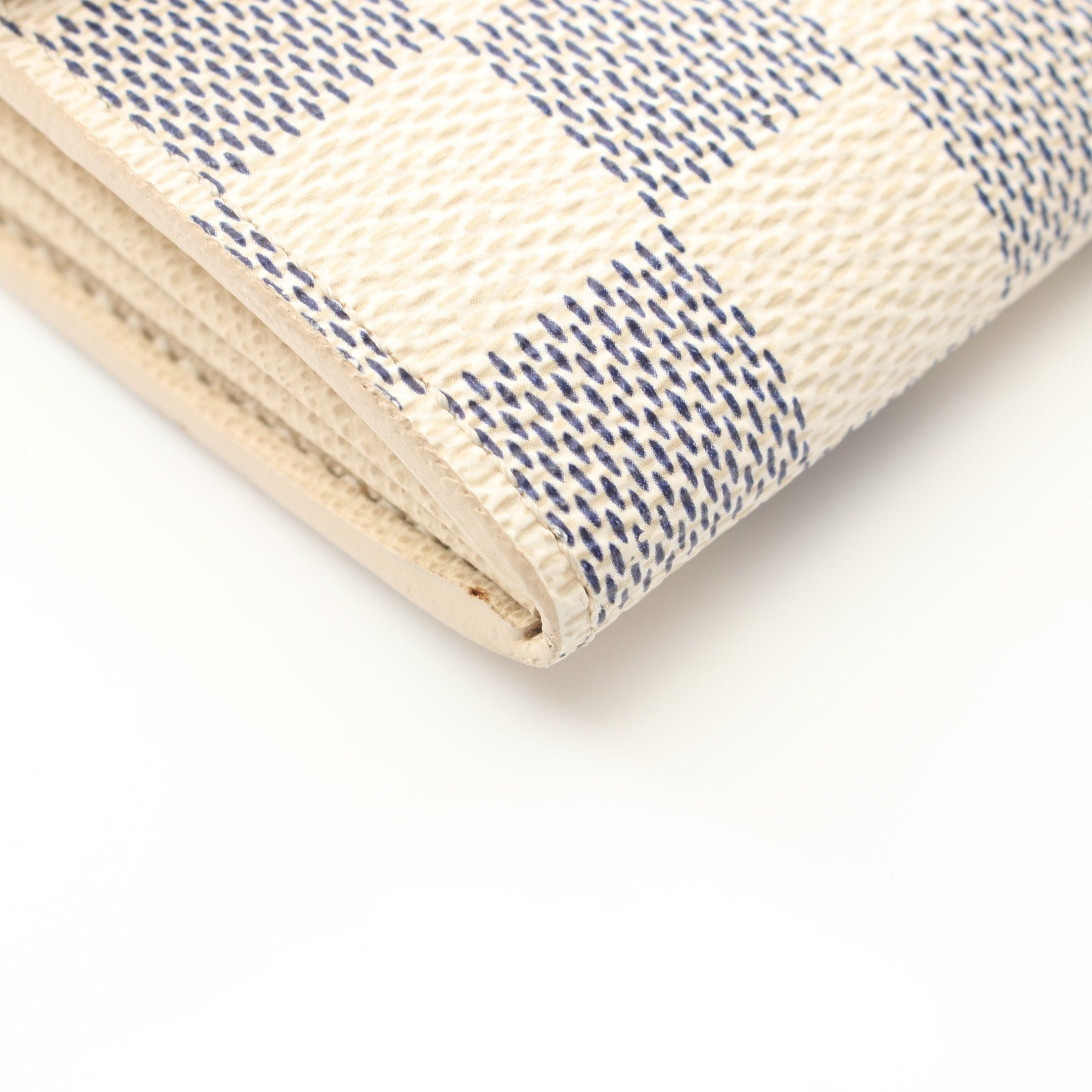 Louis Vuitton Louis Vuitton Portefeuil Sara Damier Azur Bi-Fold Long Wallet Leather White Size ONE SIZE - 8 Thumbnail