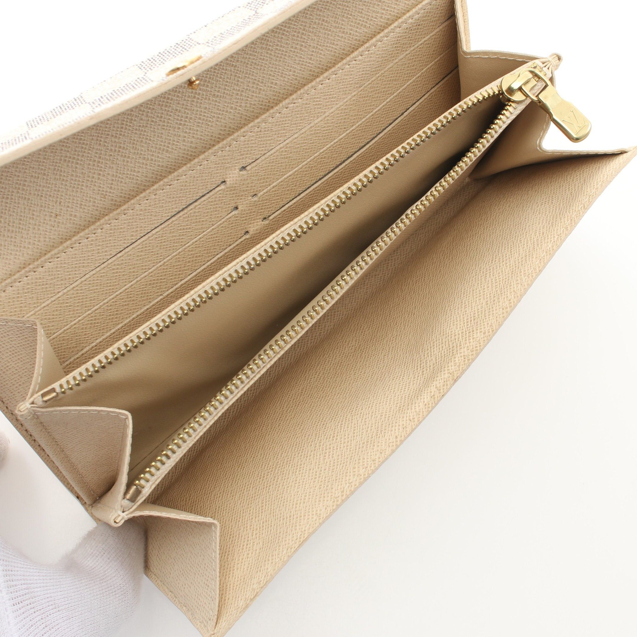 Louis Vuitton Louis Vuitton Portefeuil Sara Damier Azur Bi-Fold Long Wallet Leather White Size ONE SIZE - 3 Thumbnail