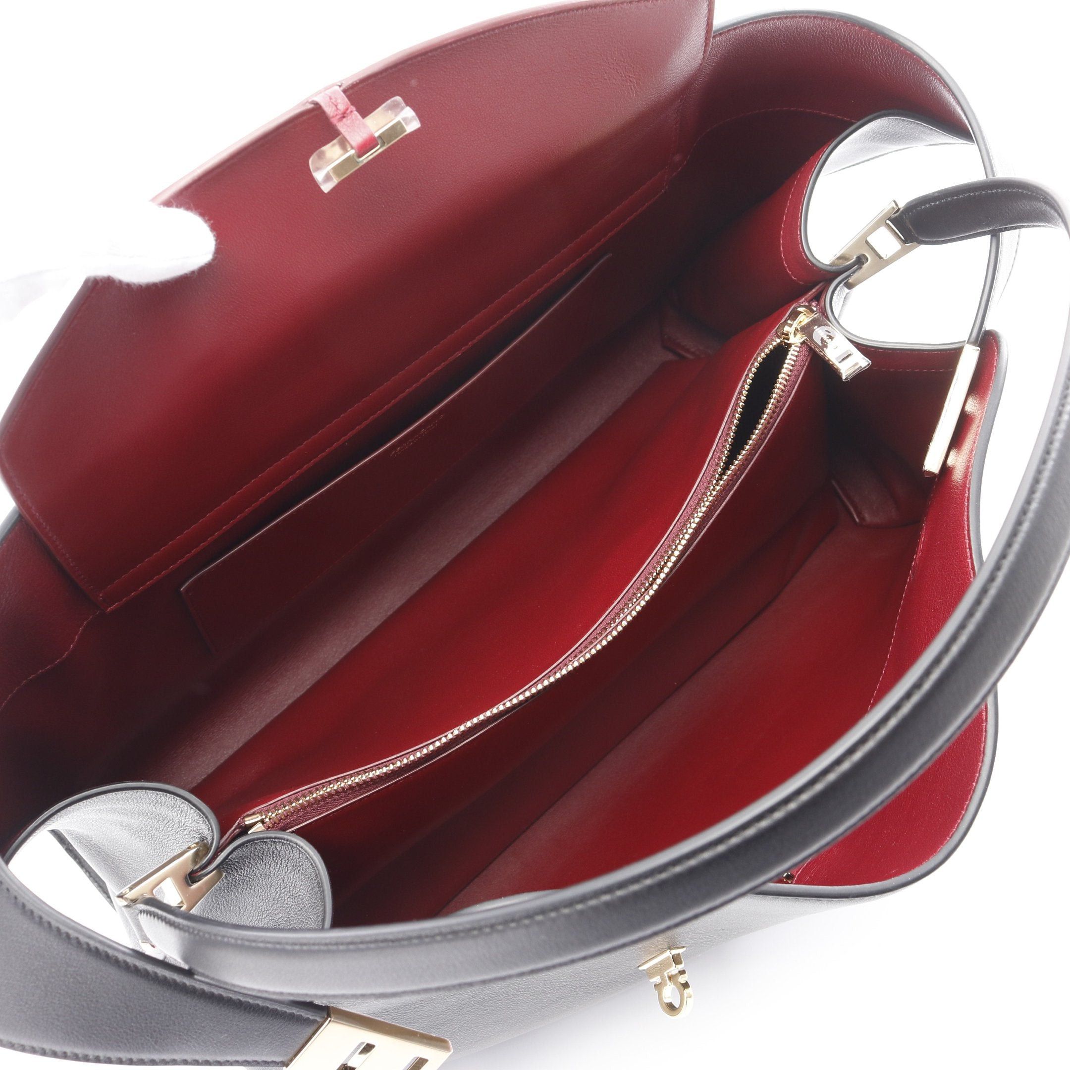 Salvatore Ferragamo Salvatore Ferragamo Hug Gancini One Shoulder Bag Leather Black Size ONE SIZE - 3 Thumbnail