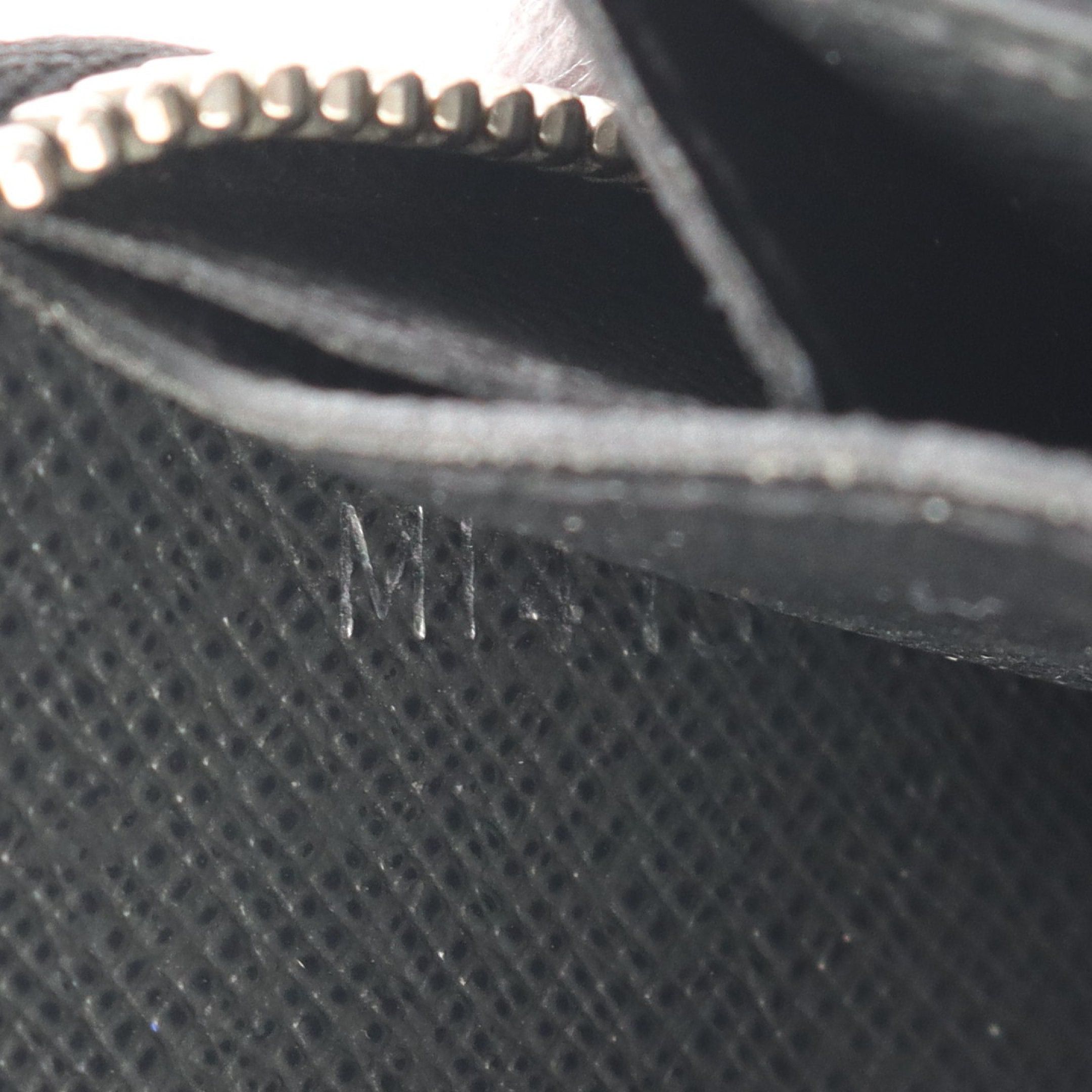 Louis Vuitton Louis Vuitton Zippy Coin Purse Taiga Ardoise Round Fastener Leather Black Size ONE SIZE - 5 Thumbnail