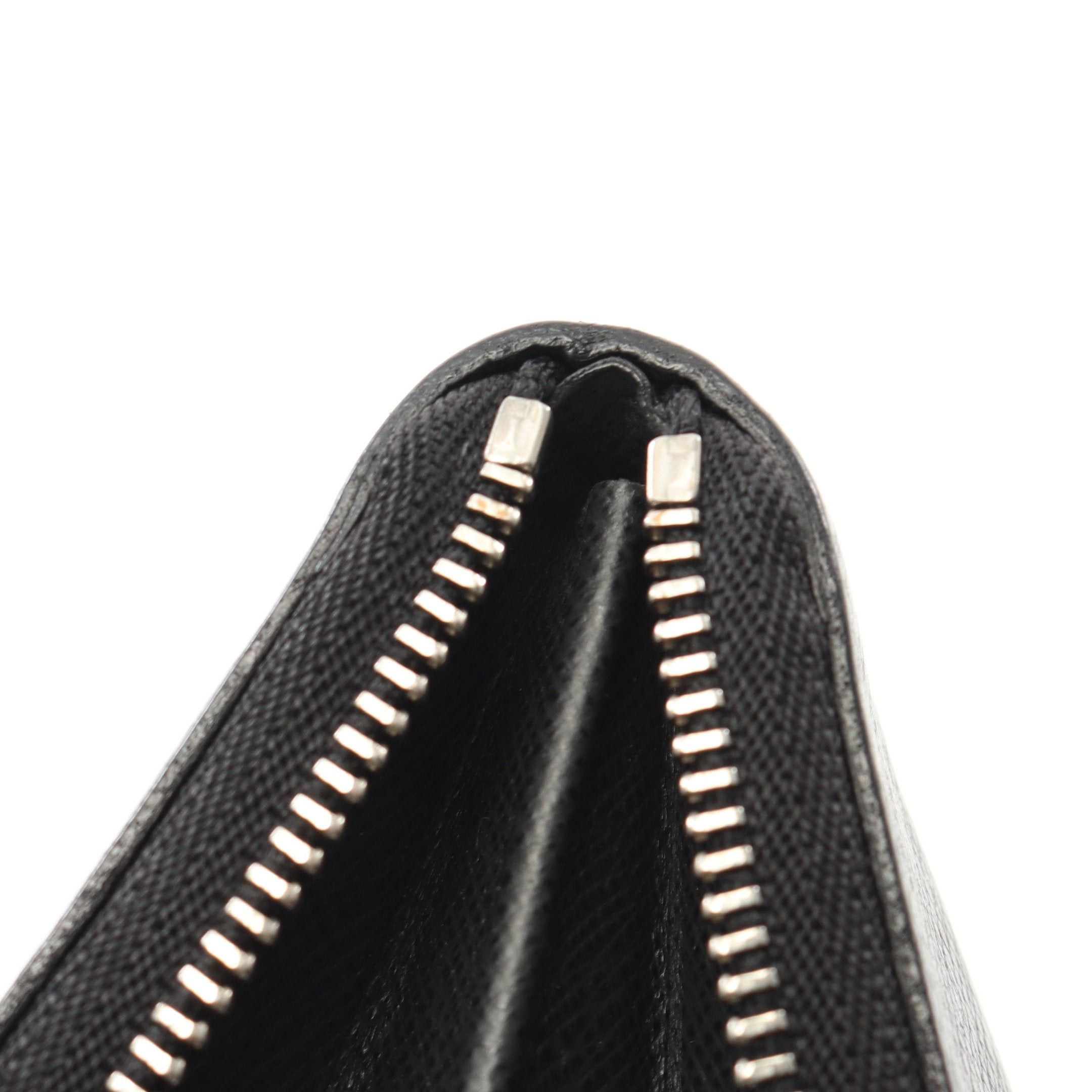 Louis Vuitton Louis Vuitton Zippy Coin Purse Taiga Ardoise Round Fastener Leather Black Size ONE SIZE - 6 Thumbnail