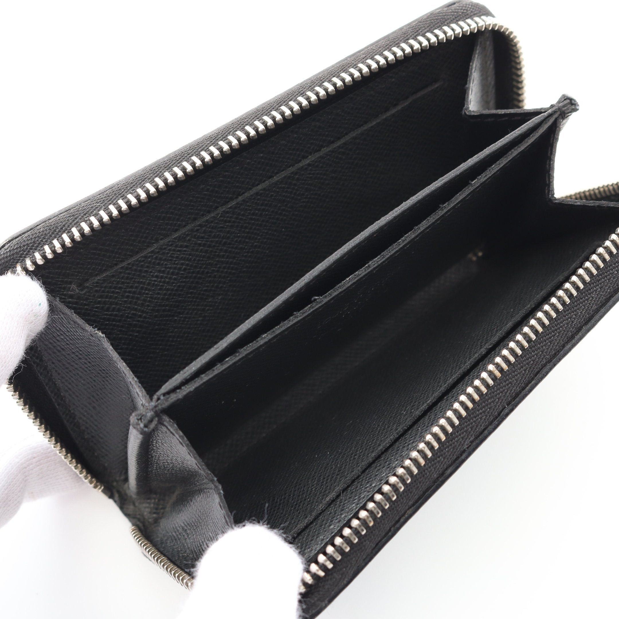Louis Vuitton Louis Vuitton Zippy Coin Purse Taiga Ardoise Round Fastener Leather Black Size ONE SIZE - 3 Thumbnail