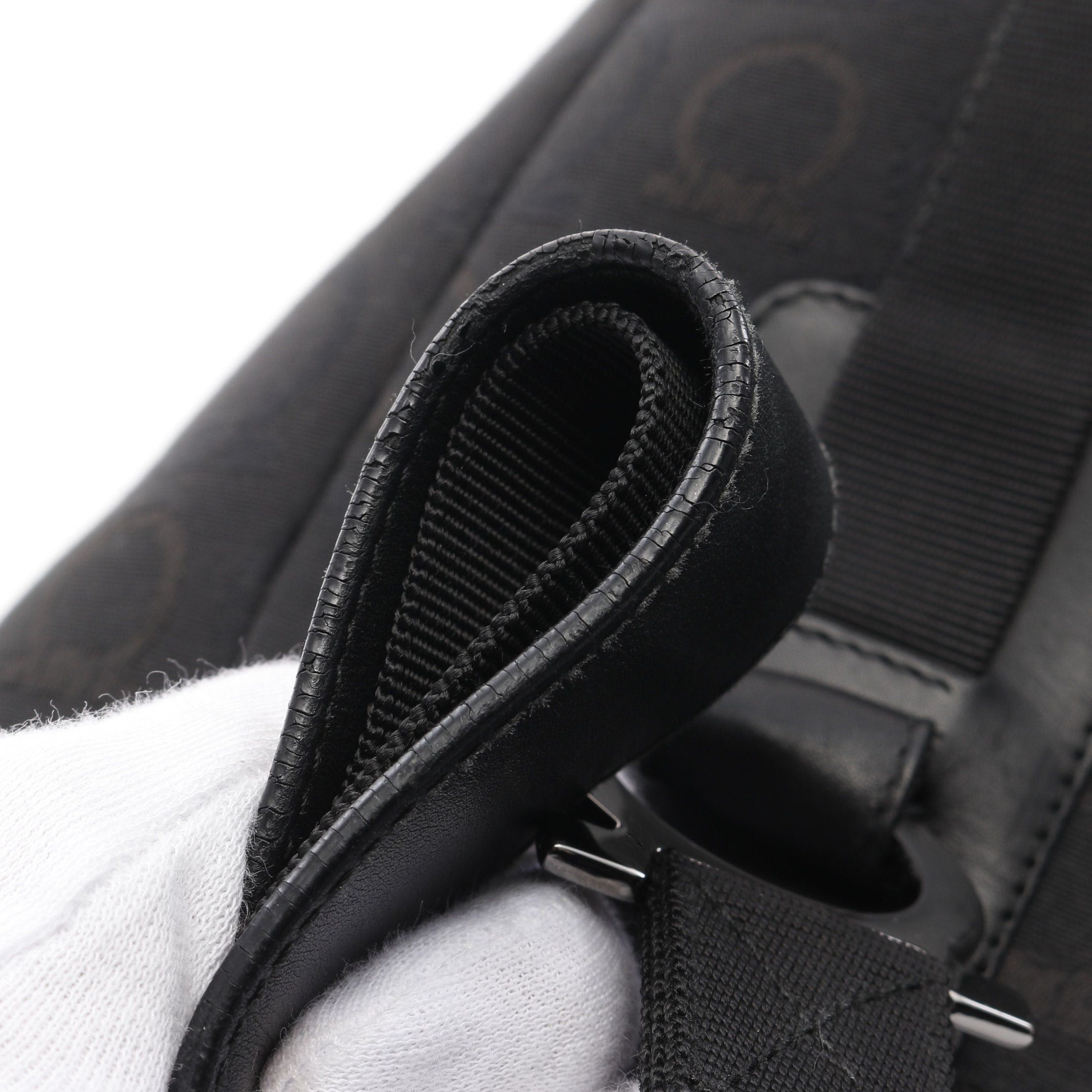 Salvatore Ferragamo Salvatore Ferragamo Gancini Handbag Tote Bag Canvas Leather Black Size ONE SIZE - 8 Thumbnail