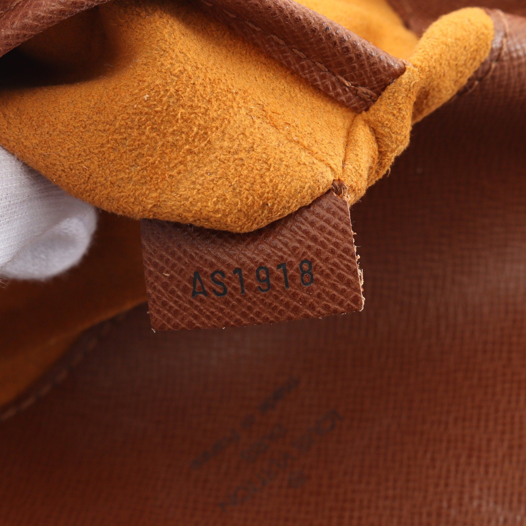 Louis Vuitton Louis Vuitton Musette Salsa Short Strap Monogram Shoulder Bag Leather Brown Size ONE SIZE - 5 Thumbnail