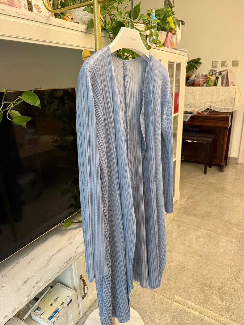 Issey Miyake Issey Miyake Long Cardigan Coat in Light Blue Size L / US 10 / IT 46 - 2 Thumbnail