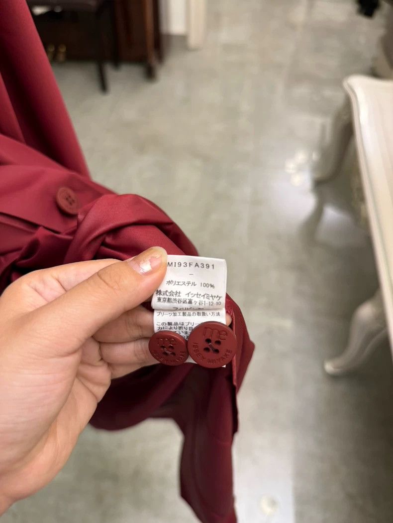 Issey Miyake Deep Red Lightweight Trench Coat Size ONE SIZE - 6 Thumbnail