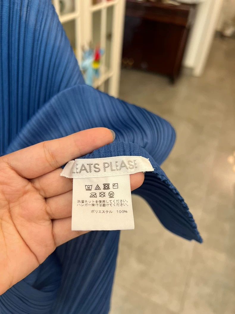 Issey Miyake Pleated Short Sleeve Top in Misty Blue Size M / US 6-8 / IT 42-44 - 3 Thumbnail
